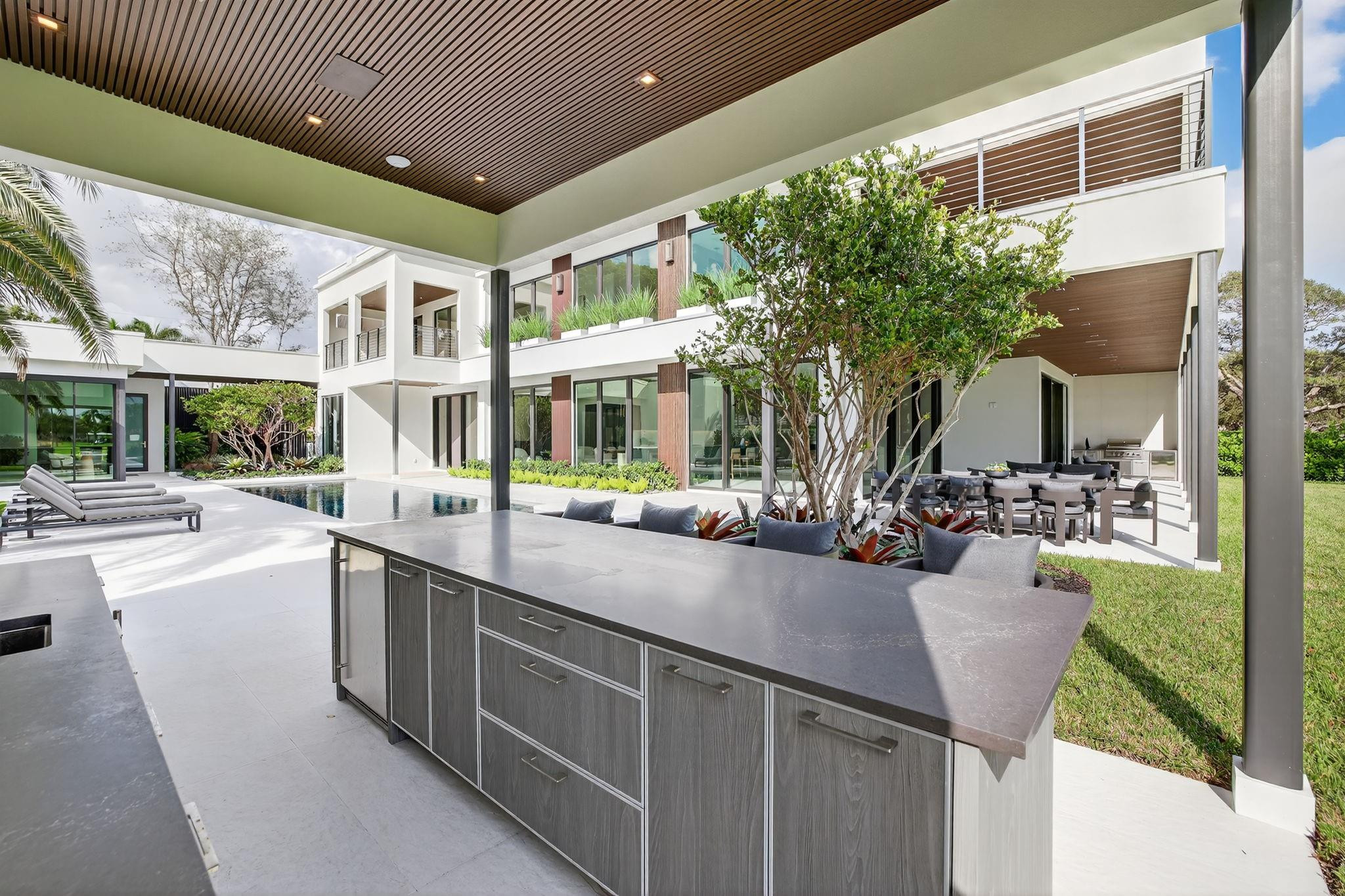 main property photo 66