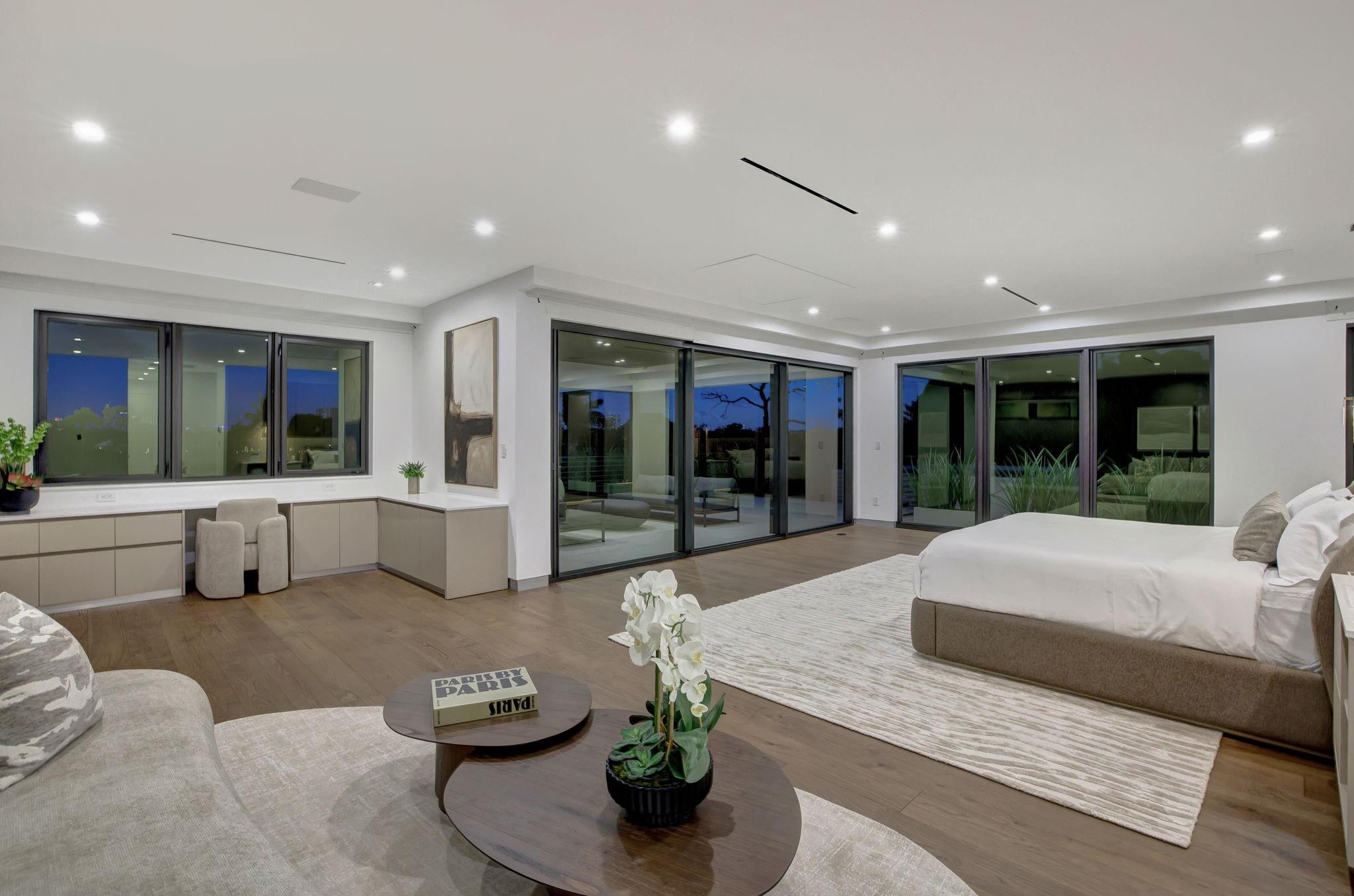 main property photo 79