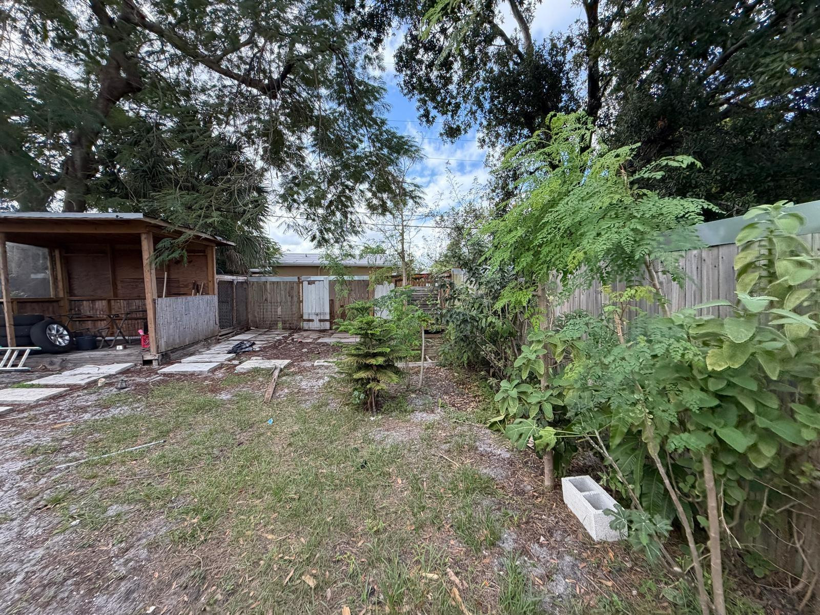 main property photo 13