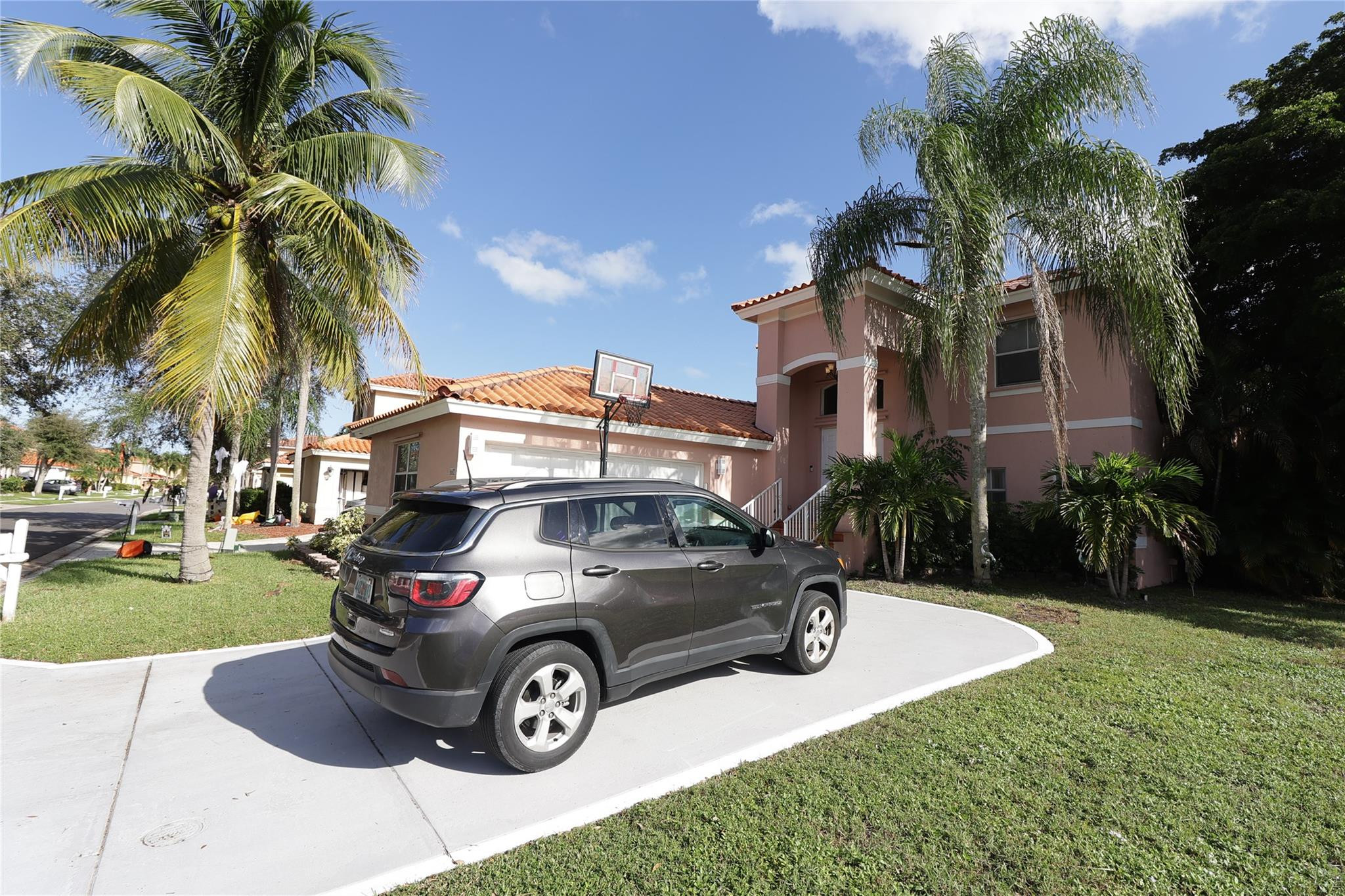 main property photo 7