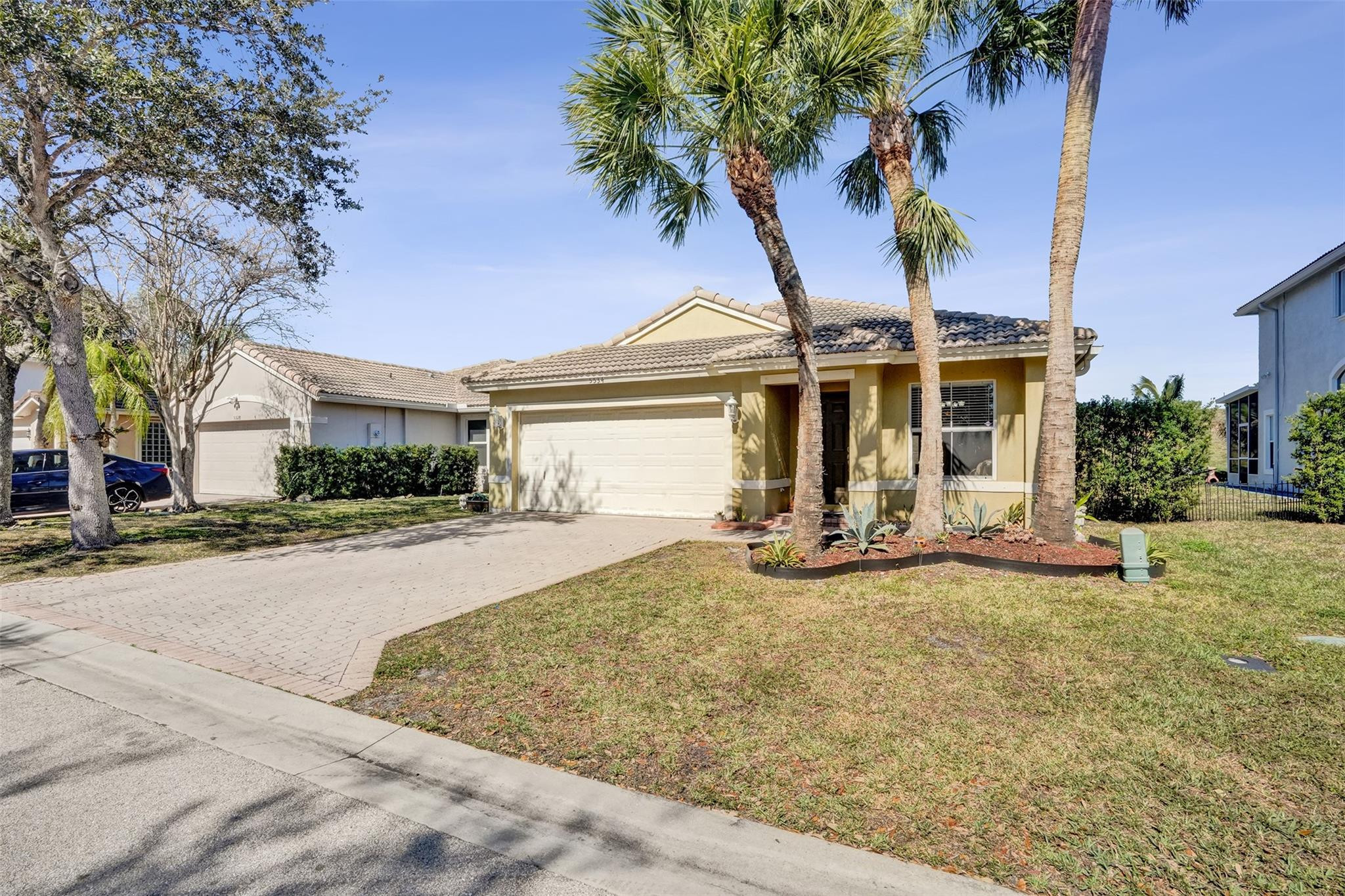 main property photo 20