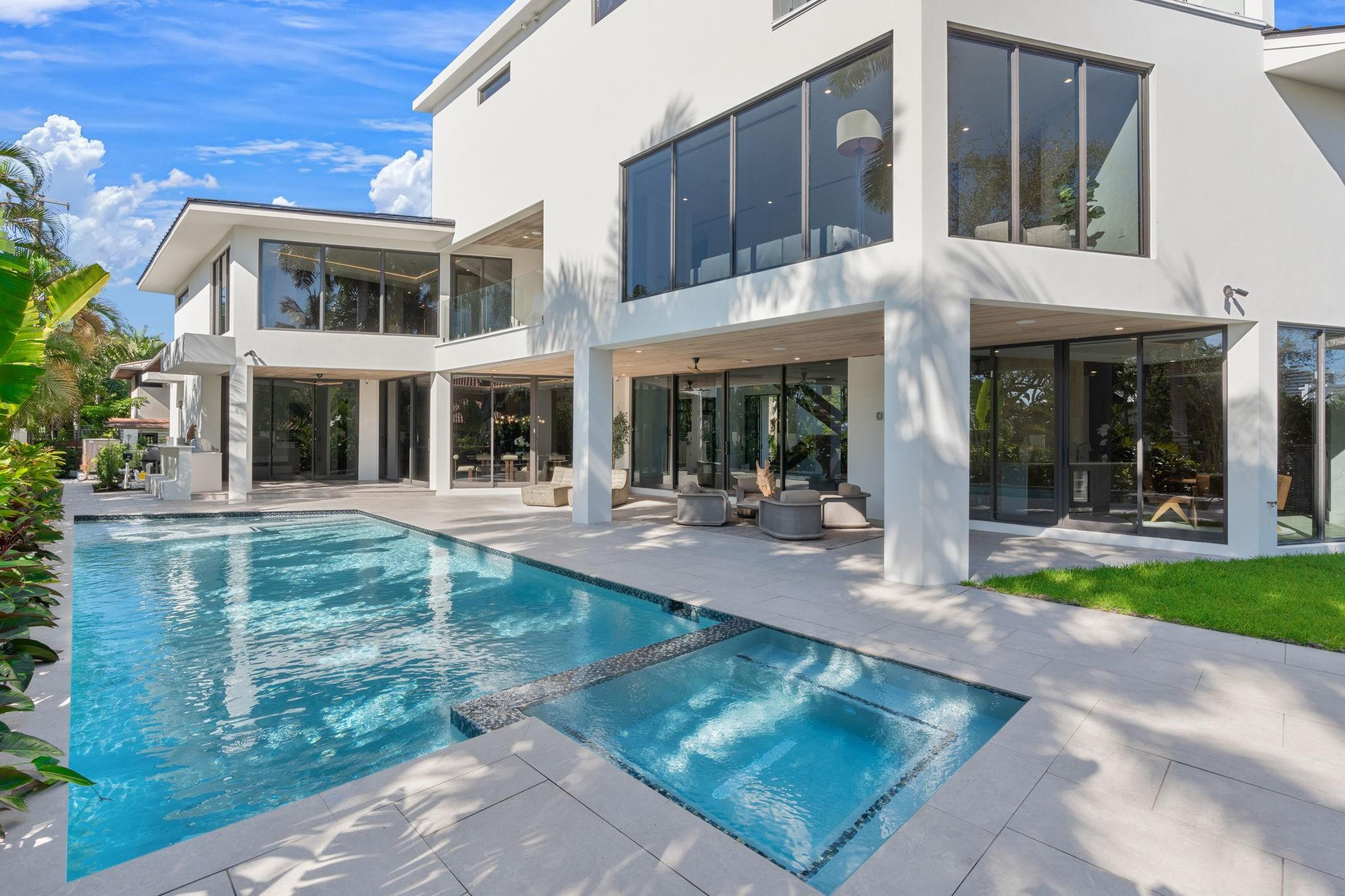 main property photo 60