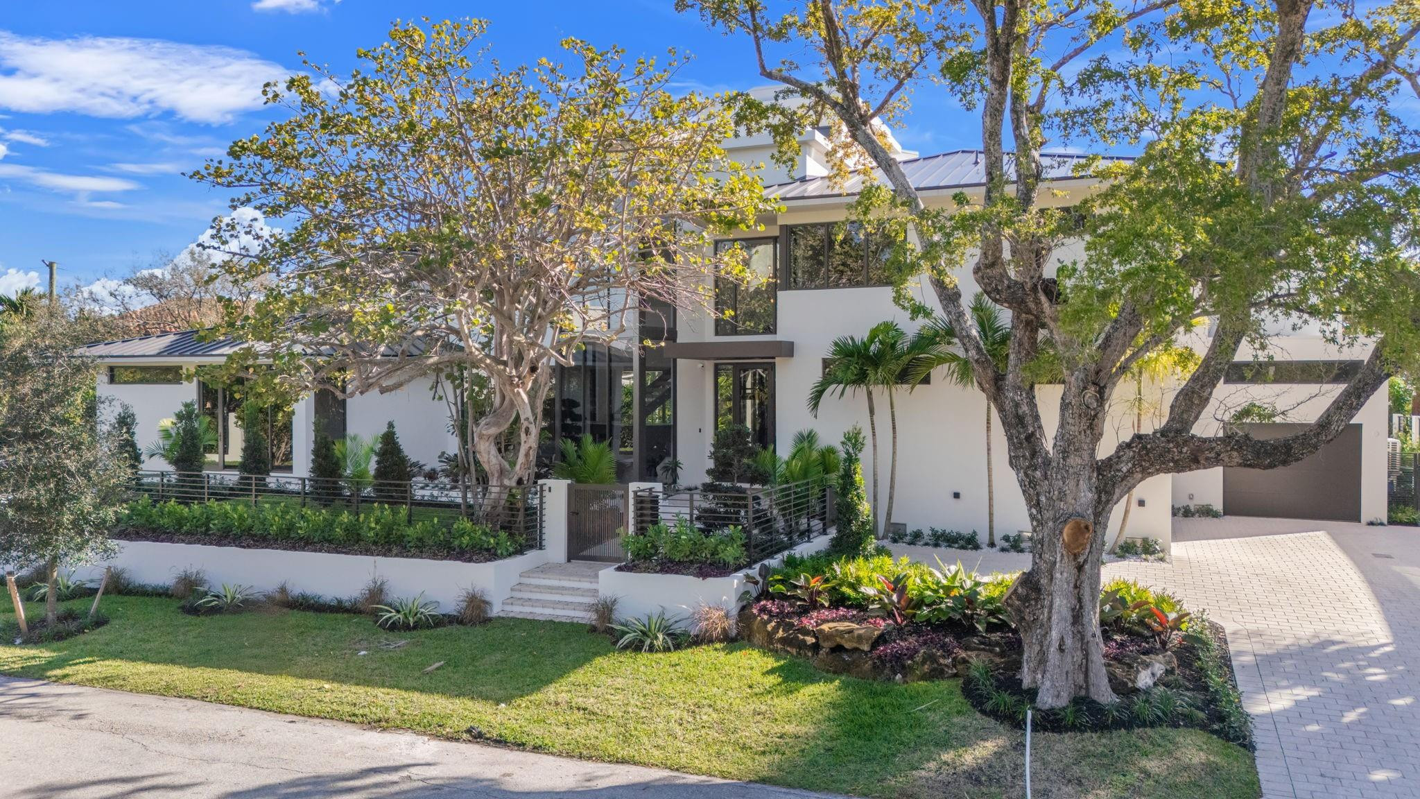 main property photo 76