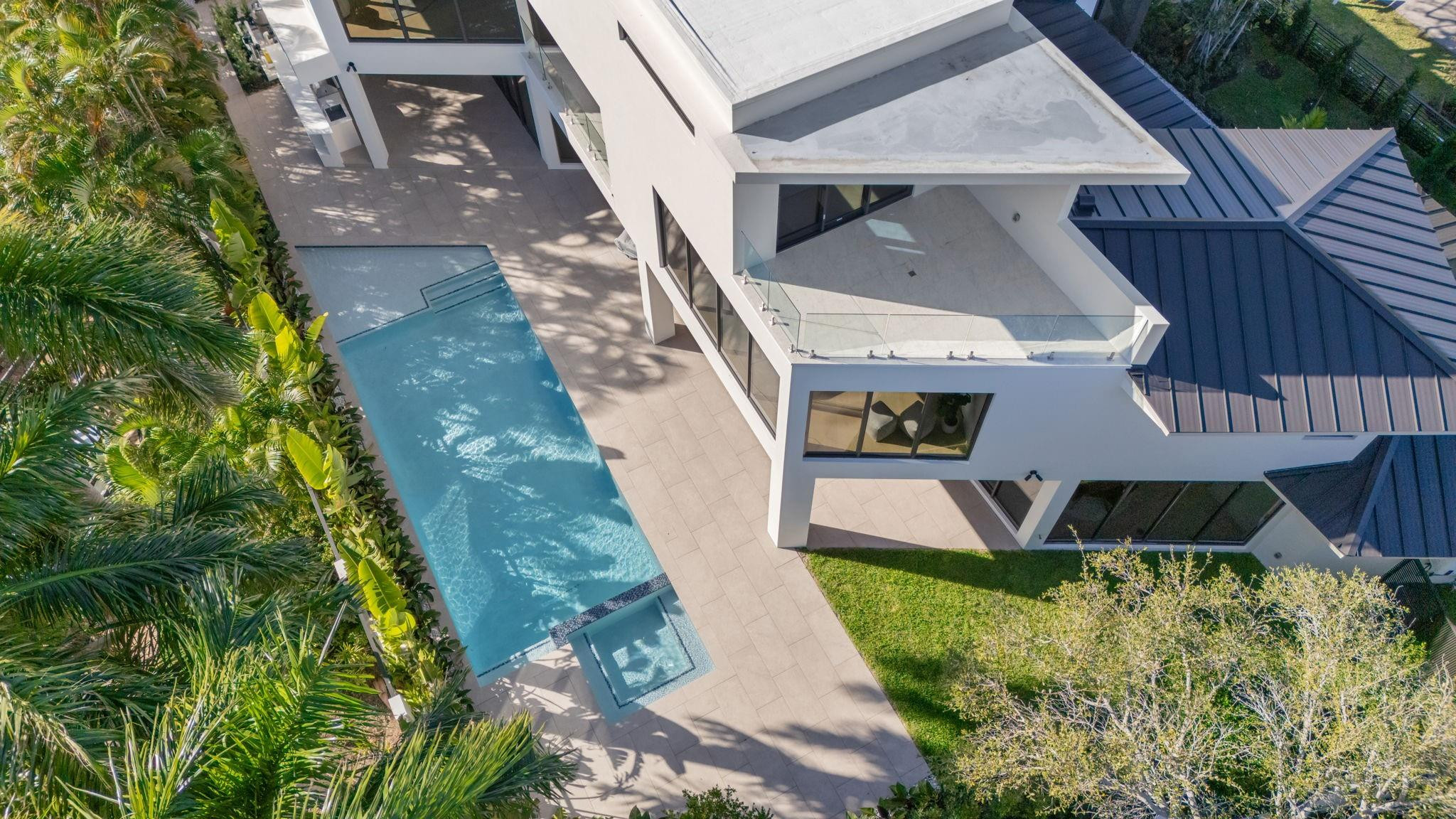 main property photo 78