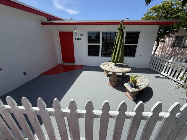 property viewer photo 1