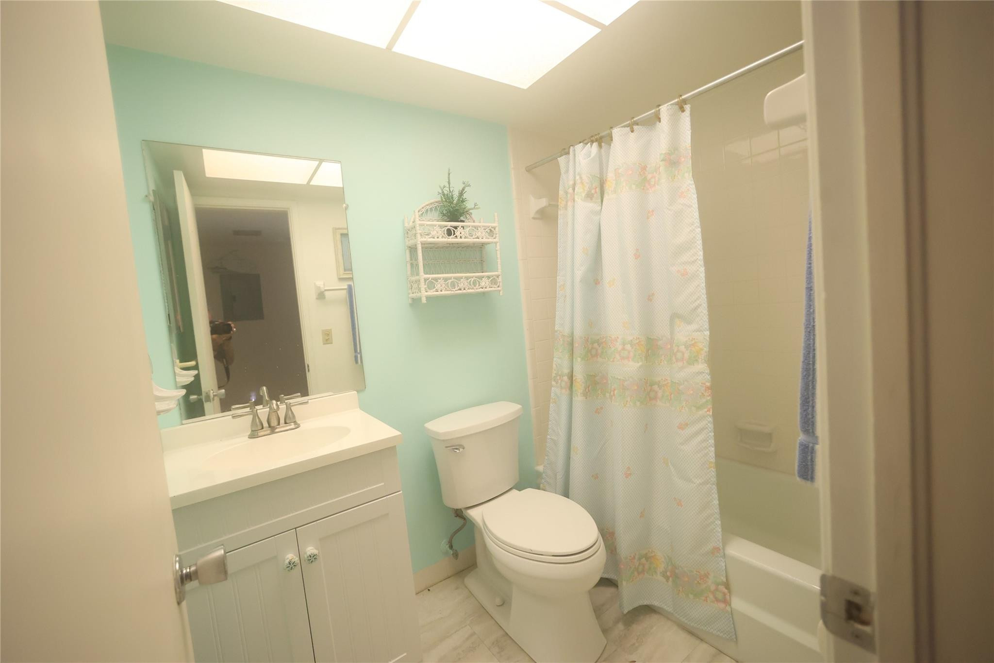 main property photo 10