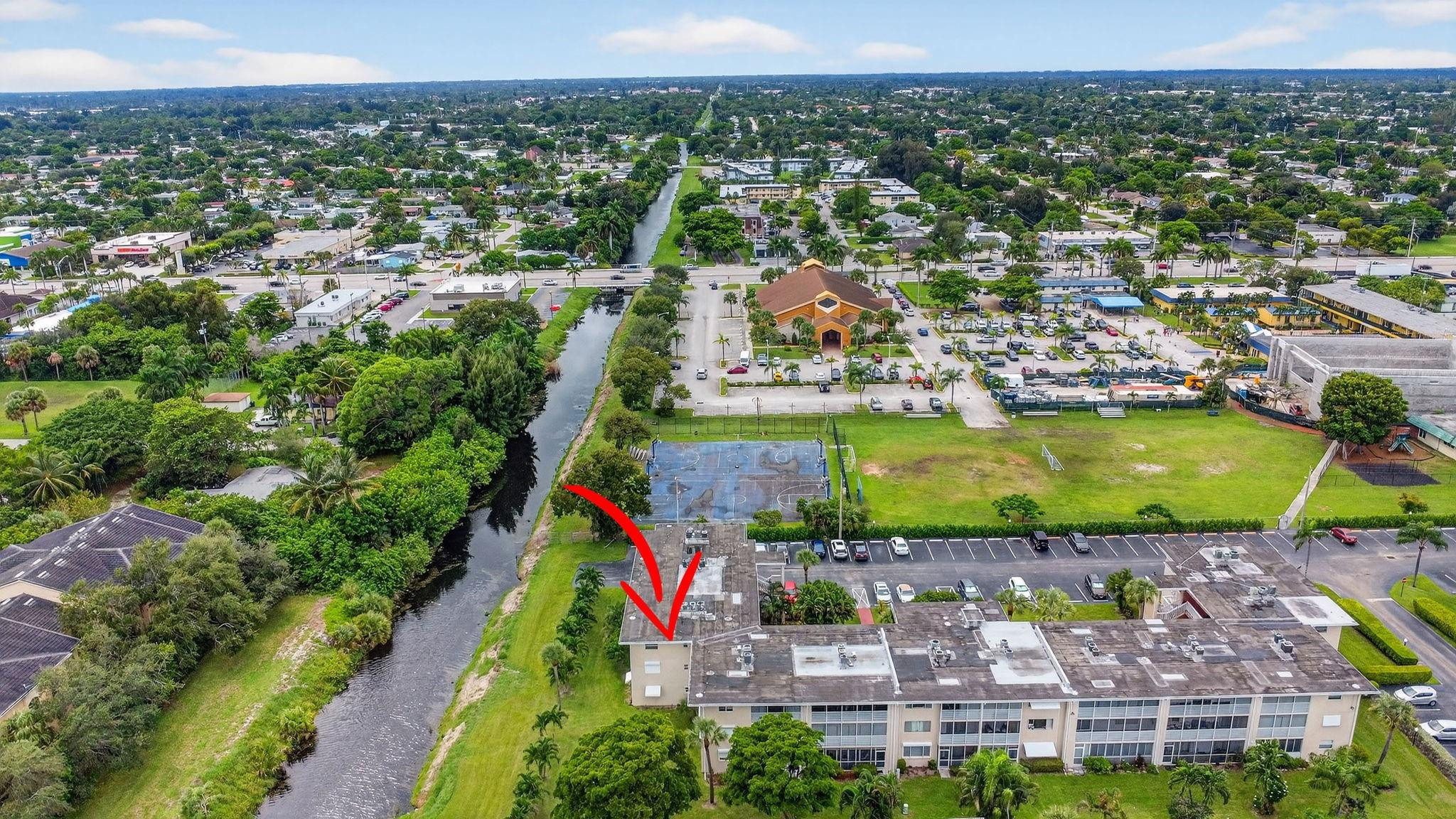 main property photo 41