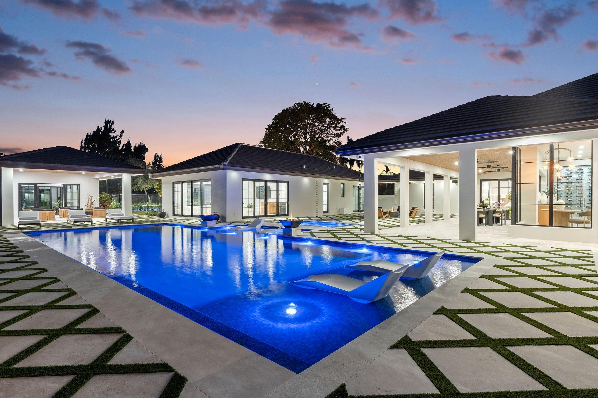 main property photo 19