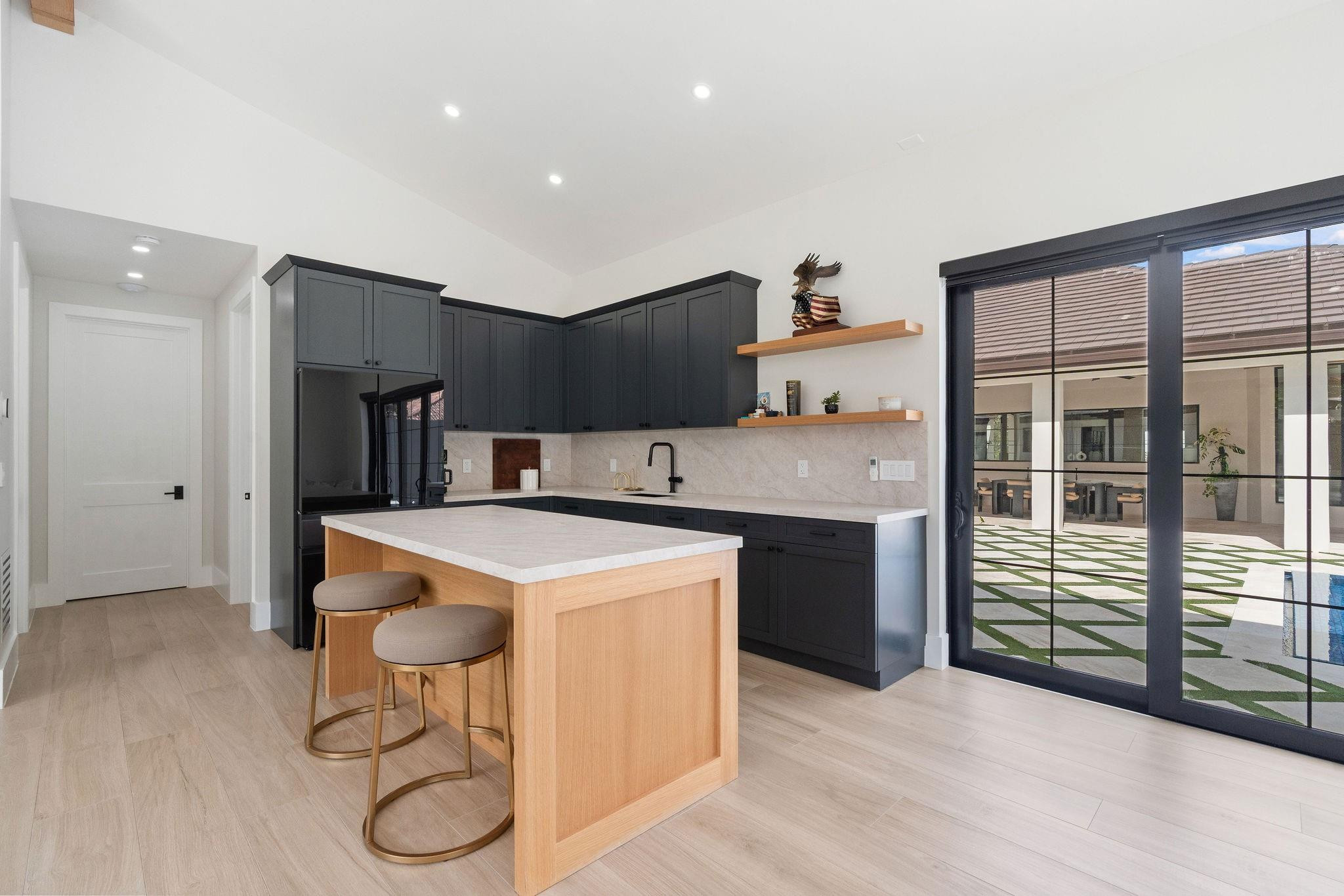 main property photo 81