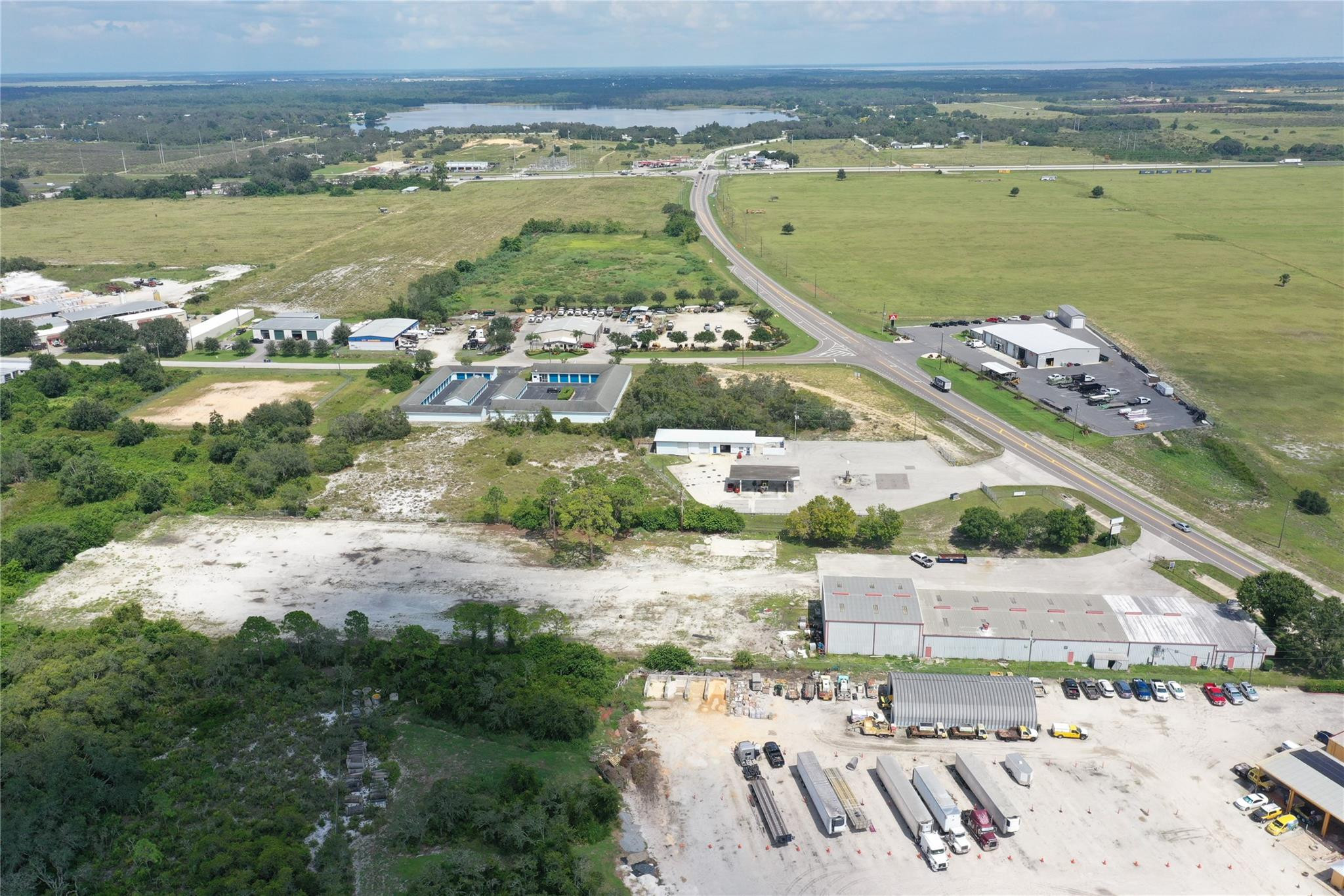 main property photo 14