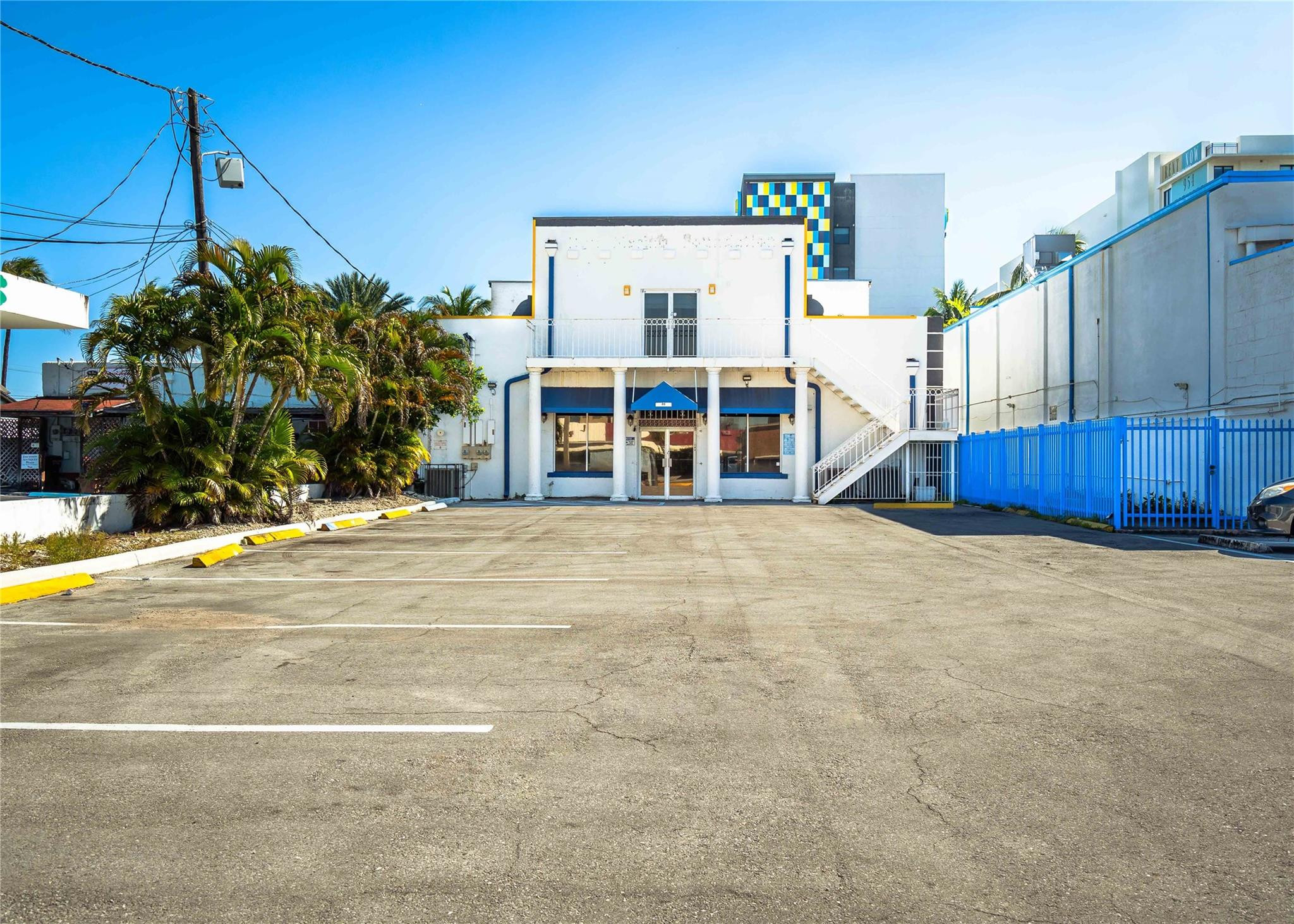 main property photo 24