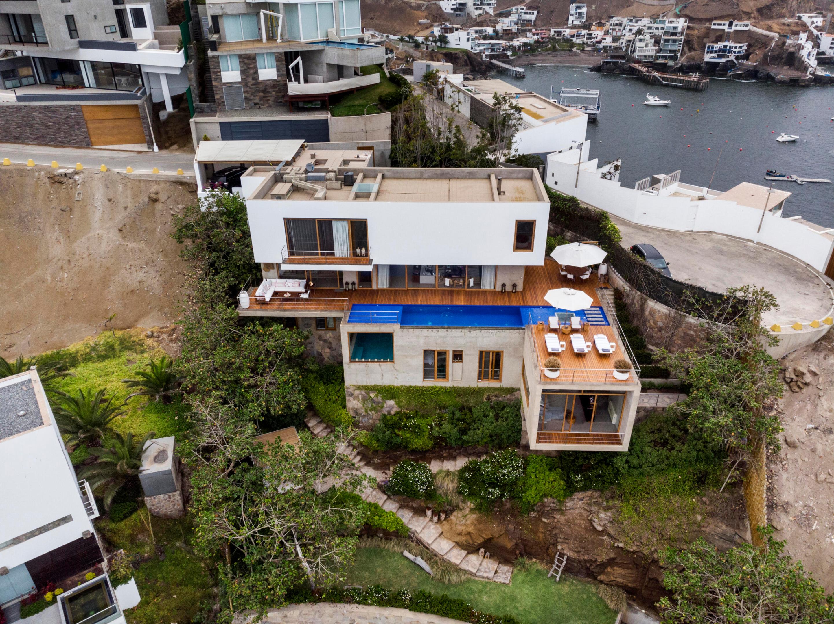 main property photo 69