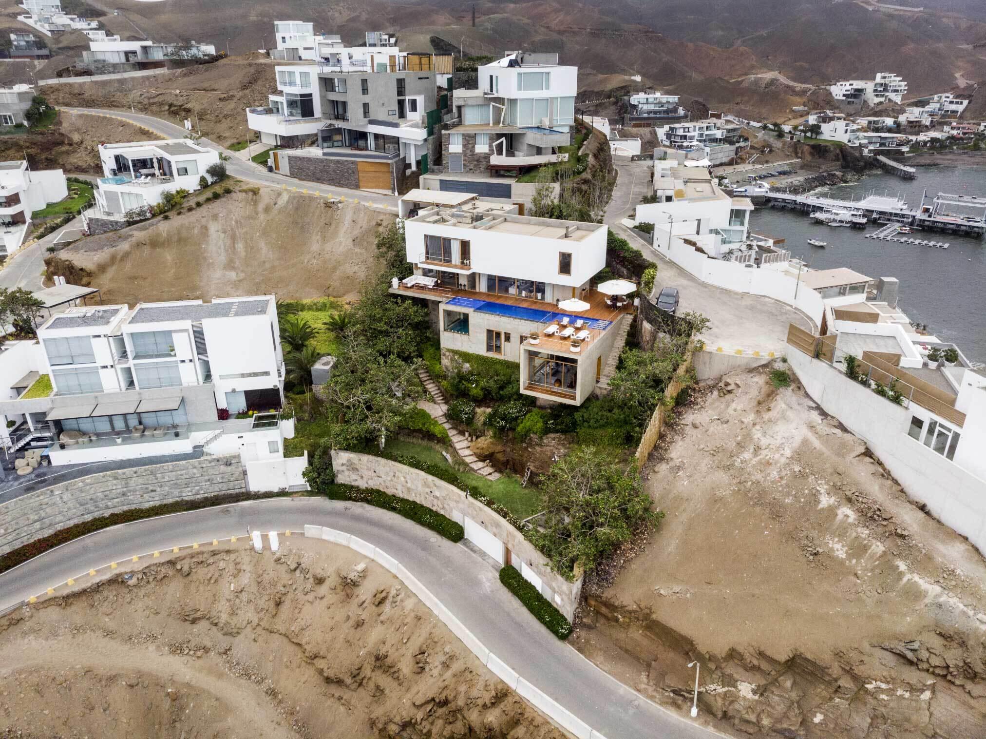 main property photo 71