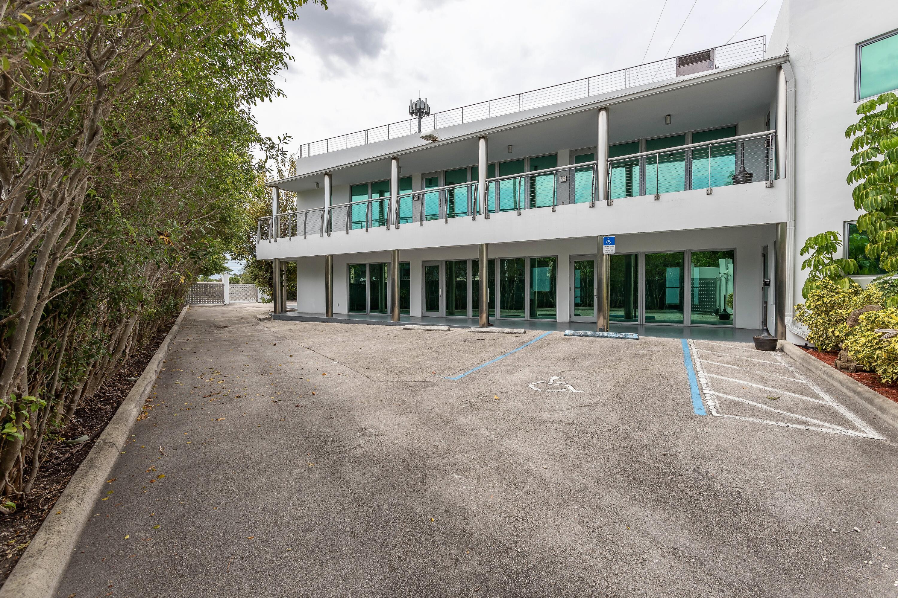 main property photo 35