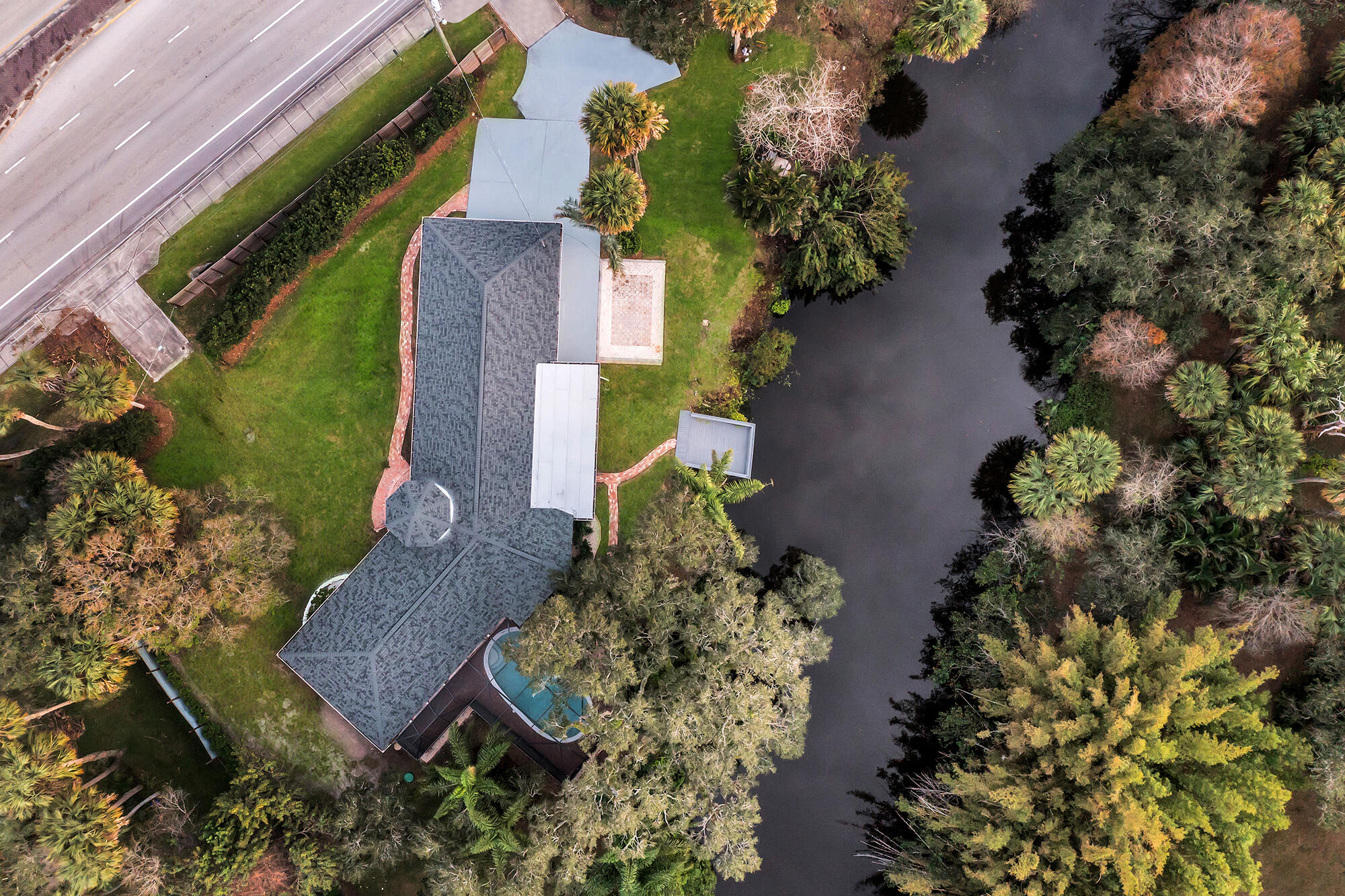 main property photo 49