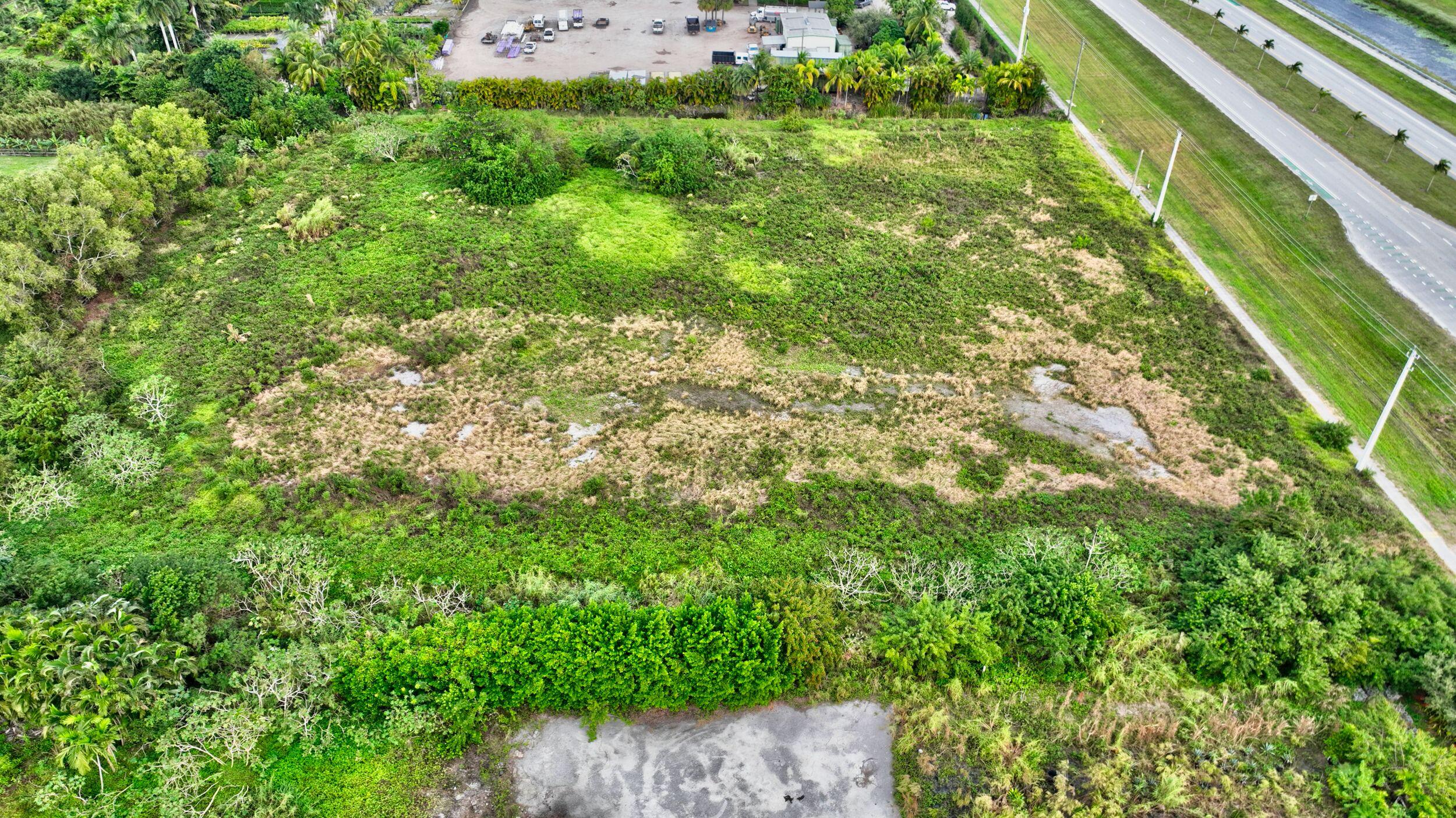 main property photo 17