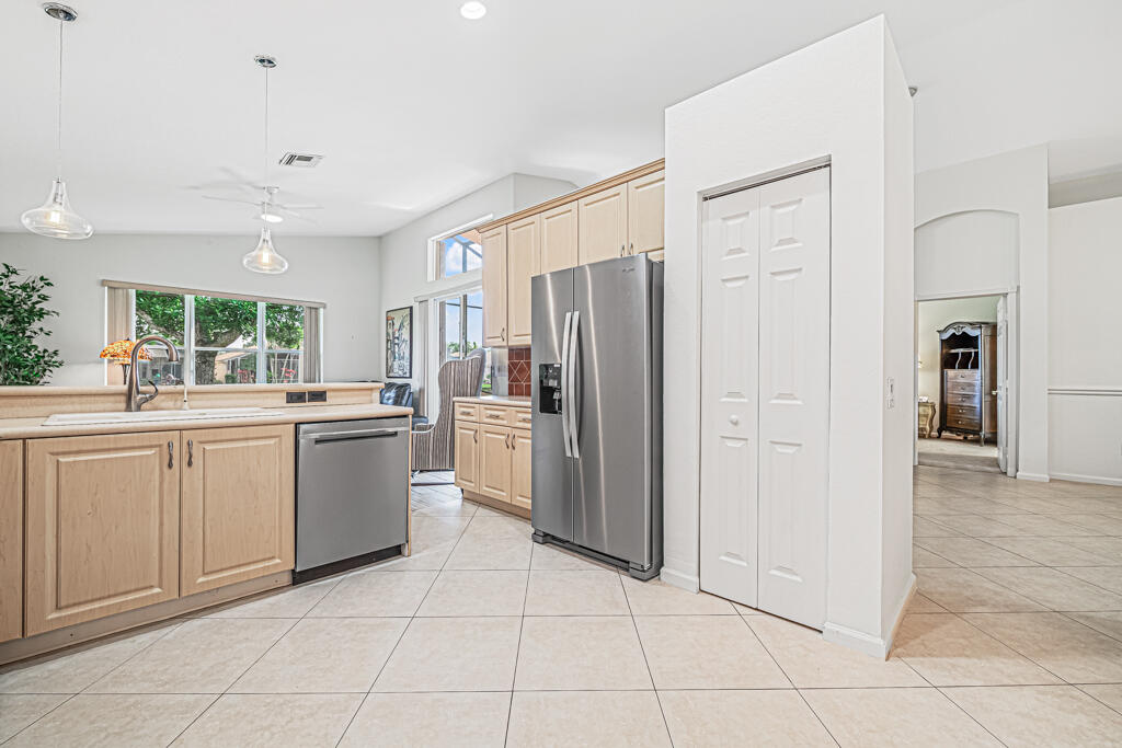 main property photo 58