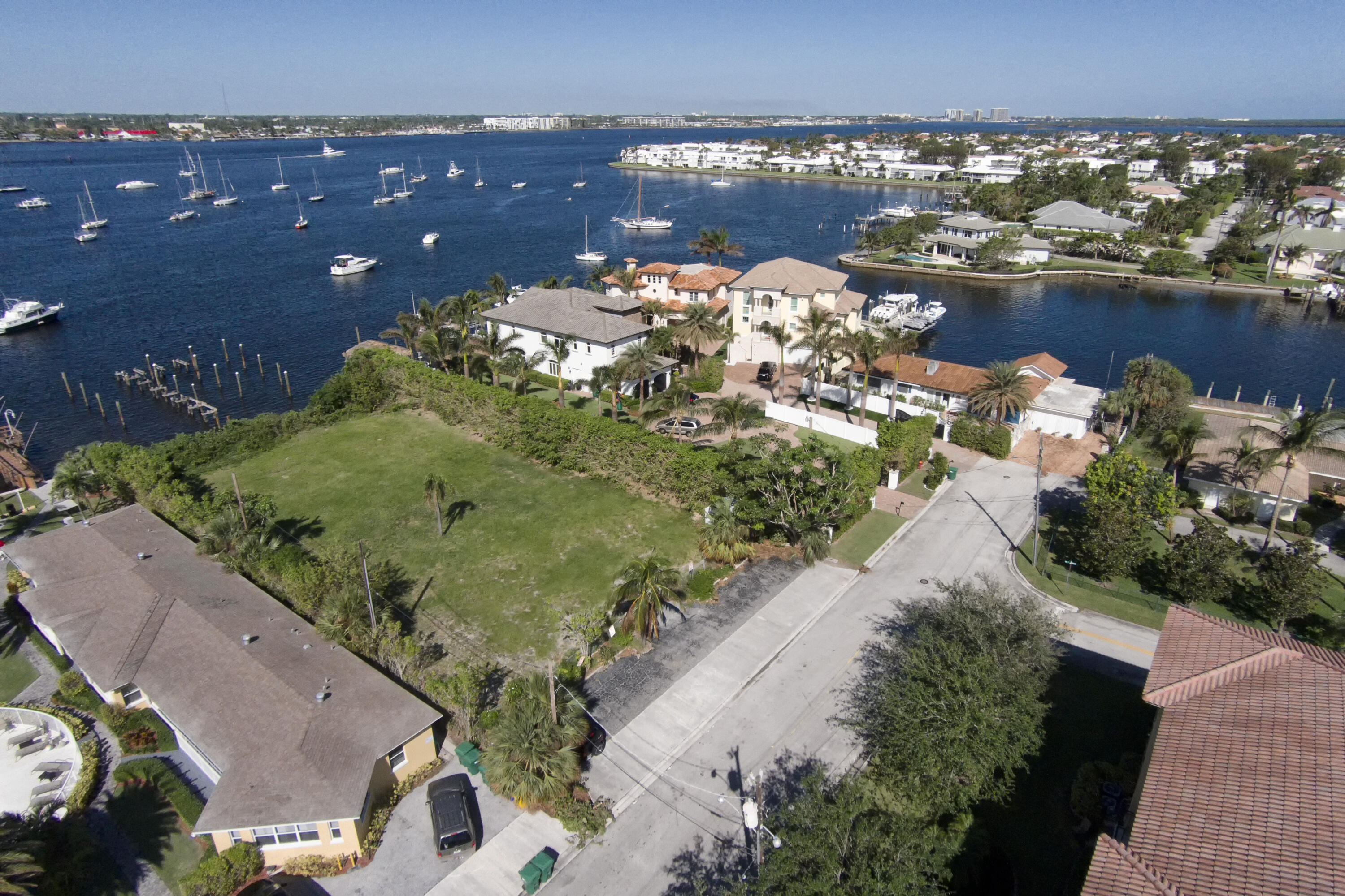 main property photo 8