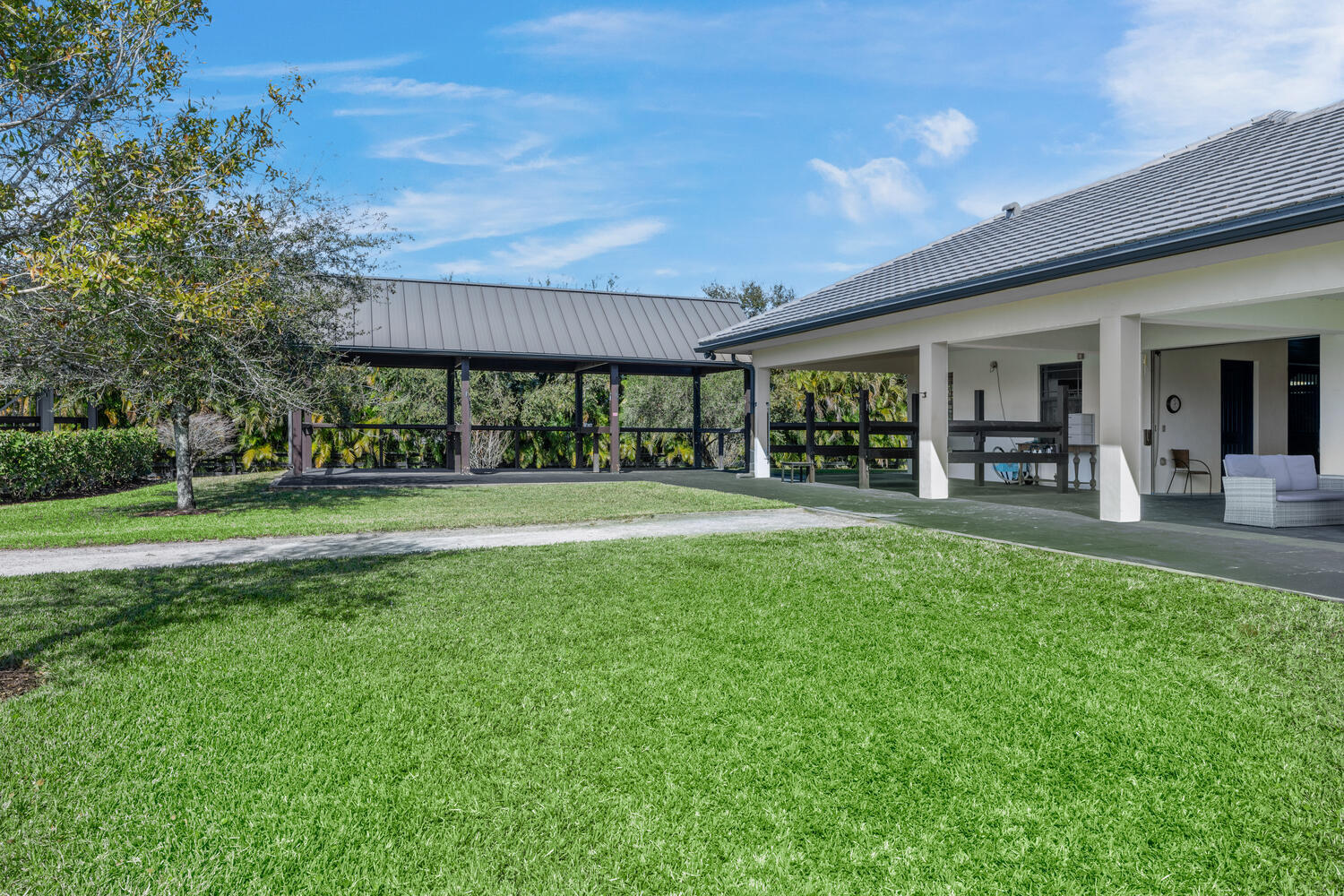main property photo 41