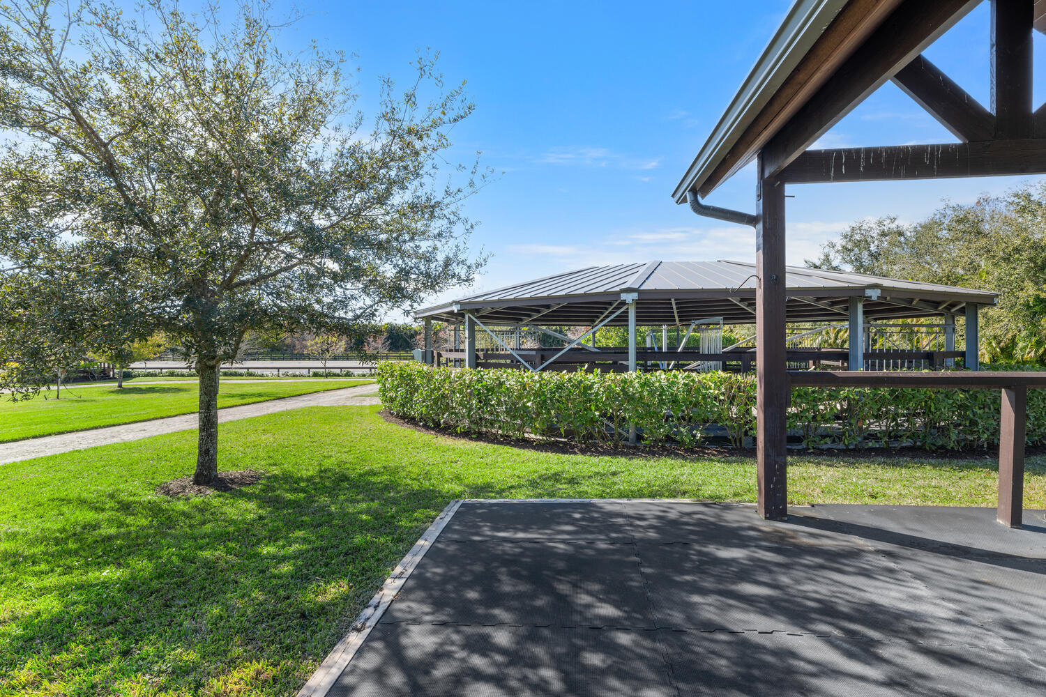 main property photo 45