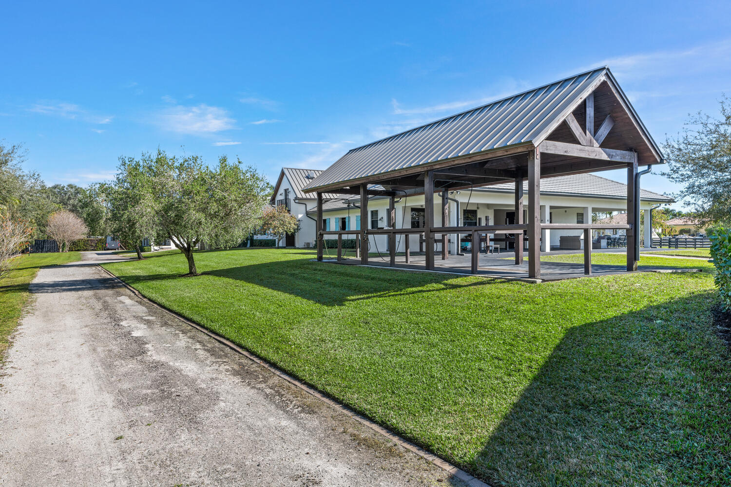 main property photo 46