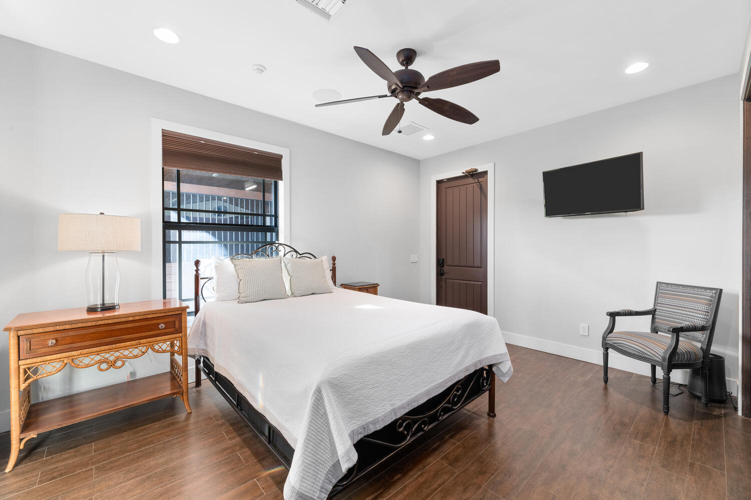 main property photo 70
