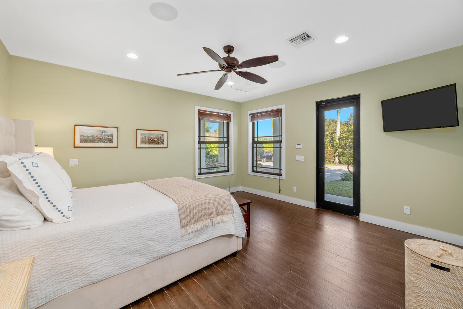 main property photo 73