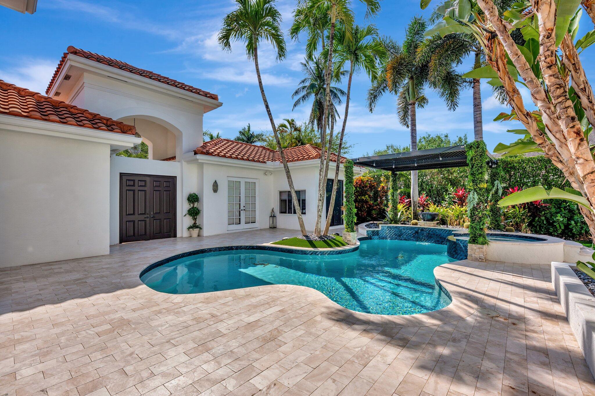 main property photo 16