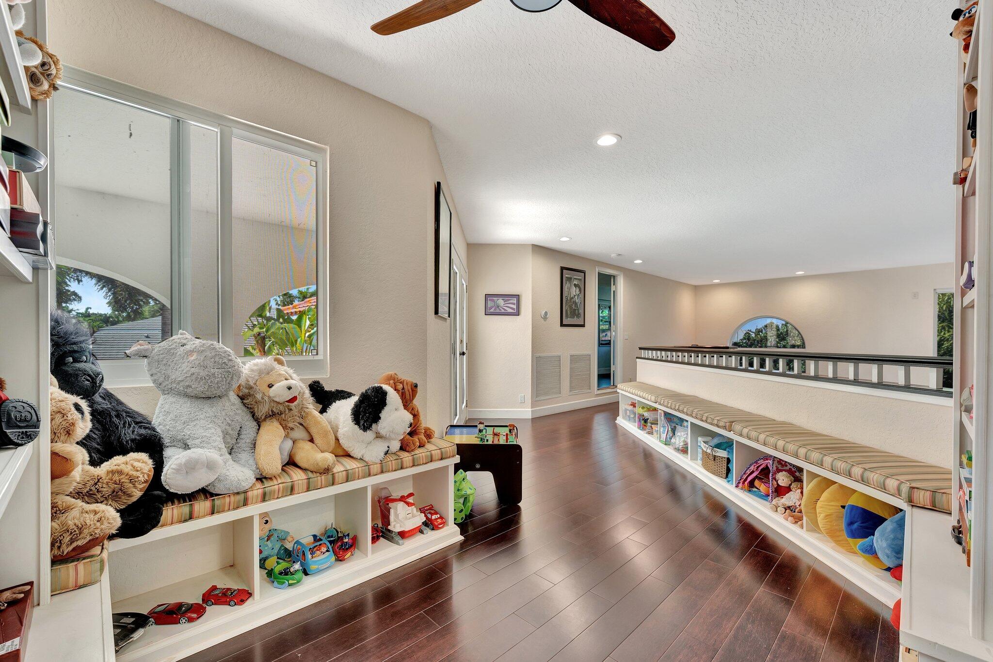 main property photo 54