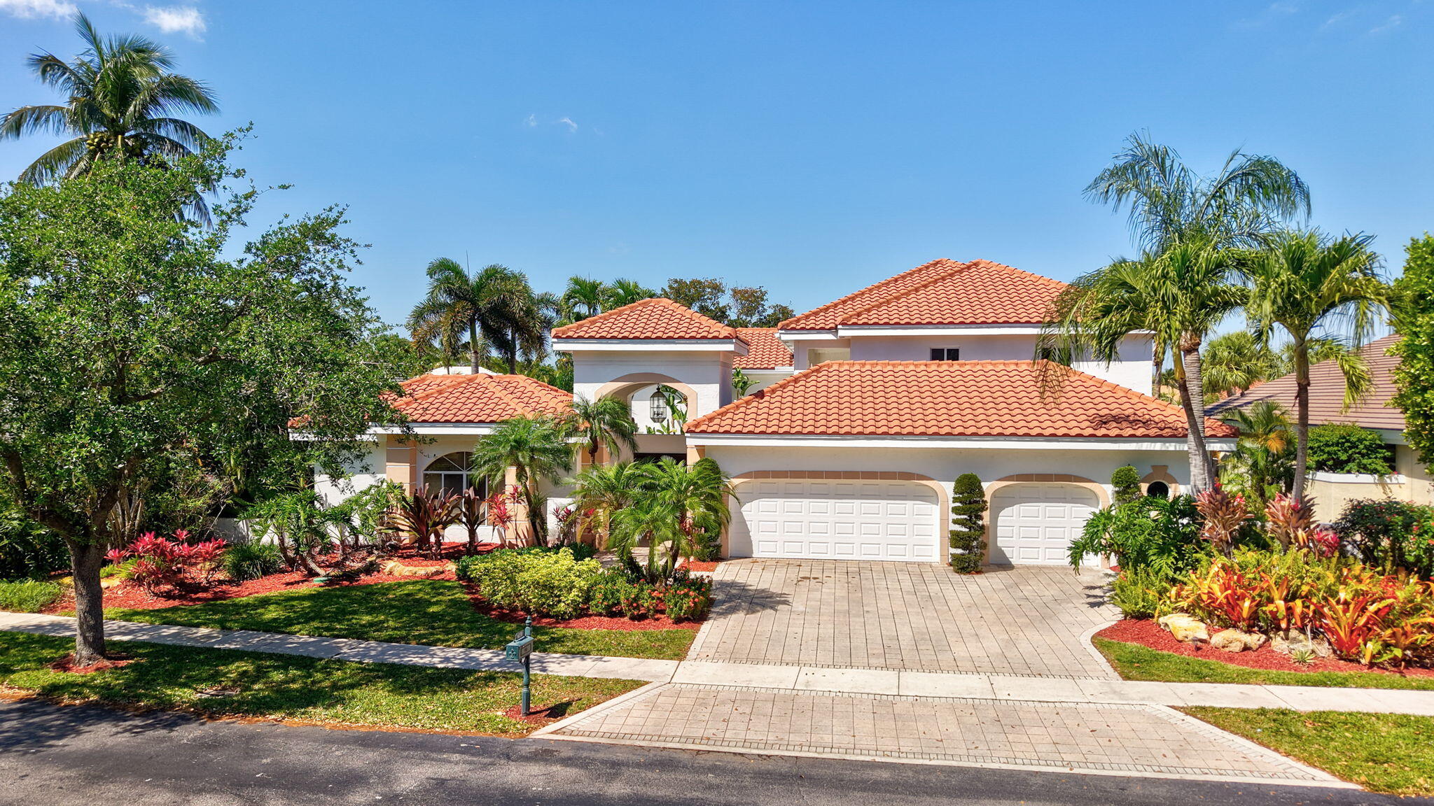 main property photo 77