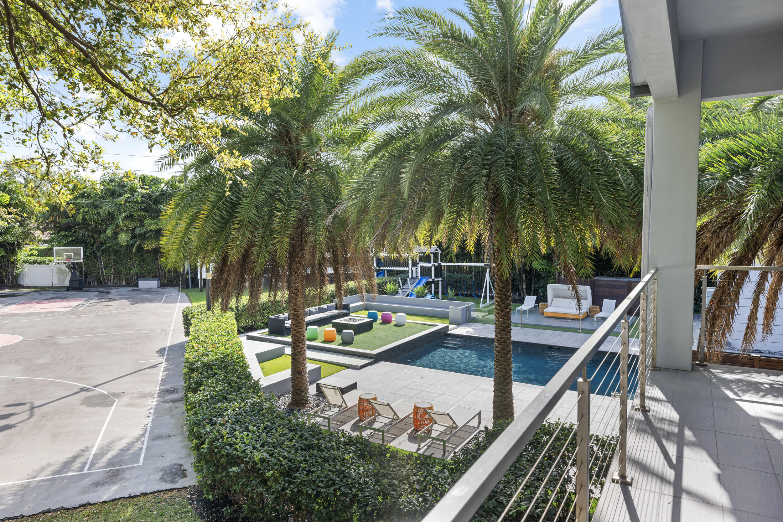 main property photo 40