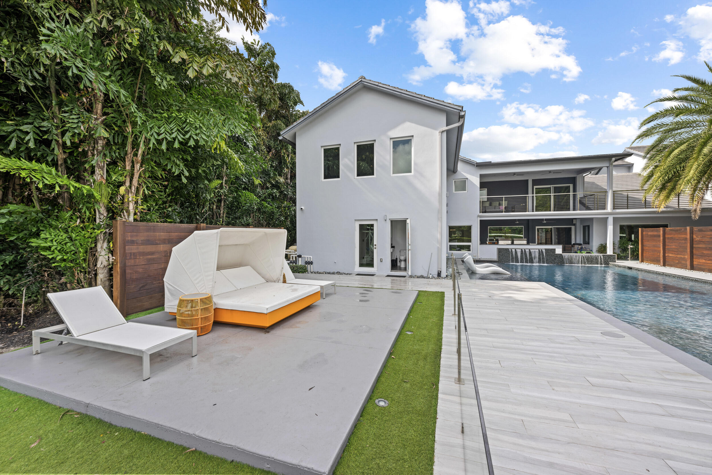 main property photo 73