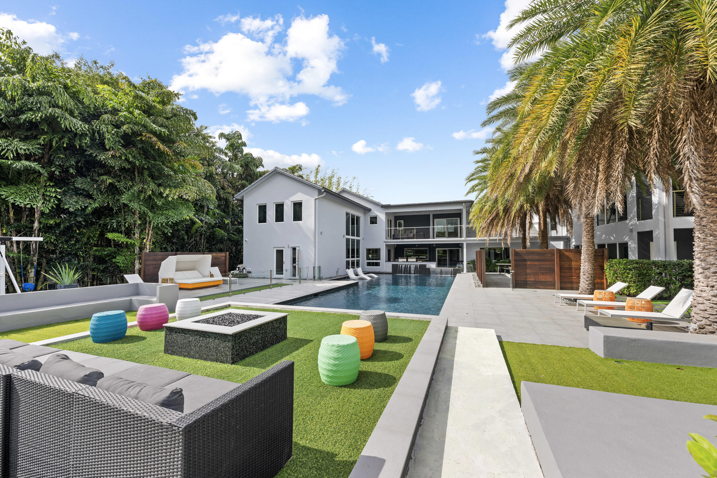 main property photo 77