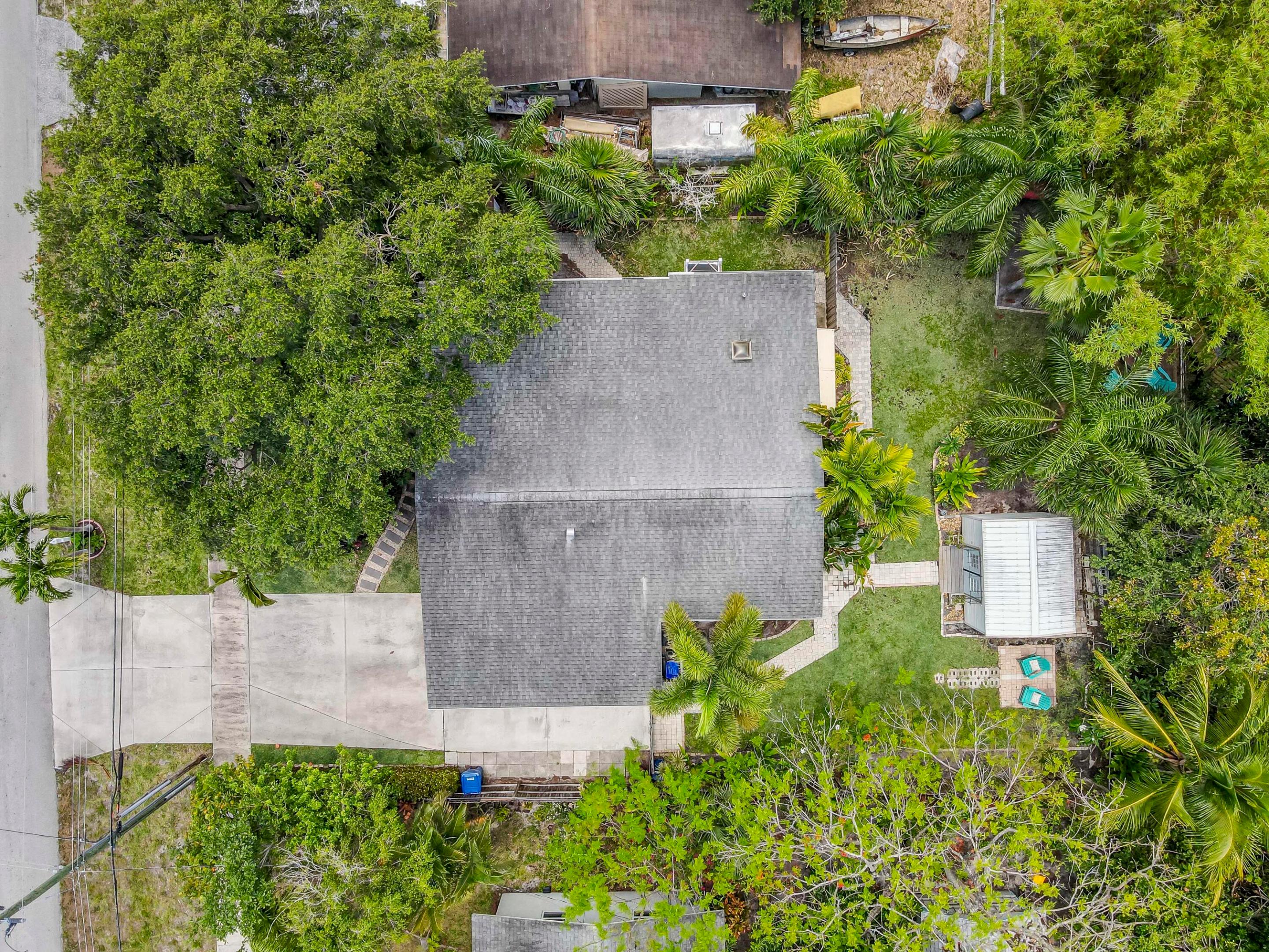 main property photo 33