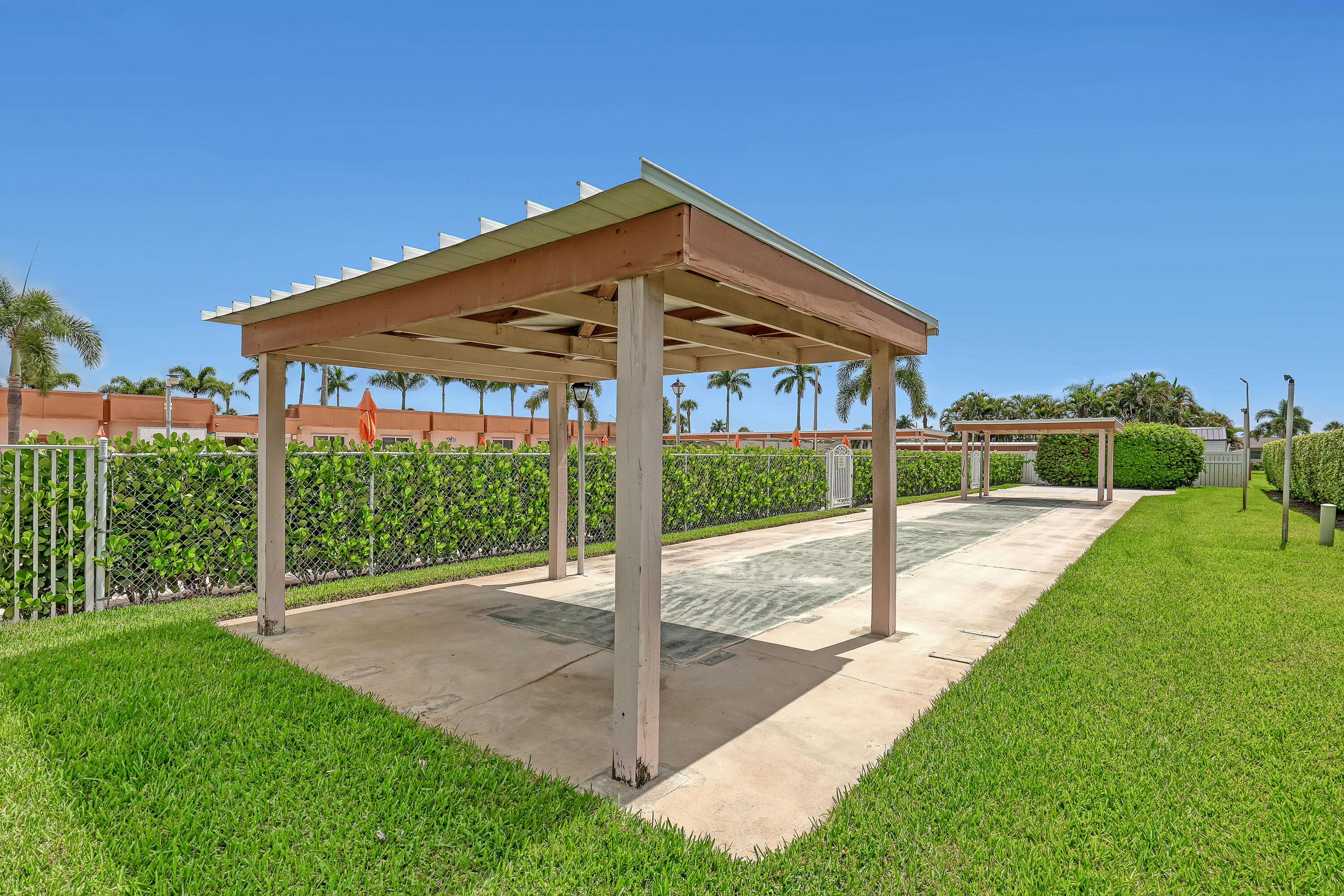 main property photo 78