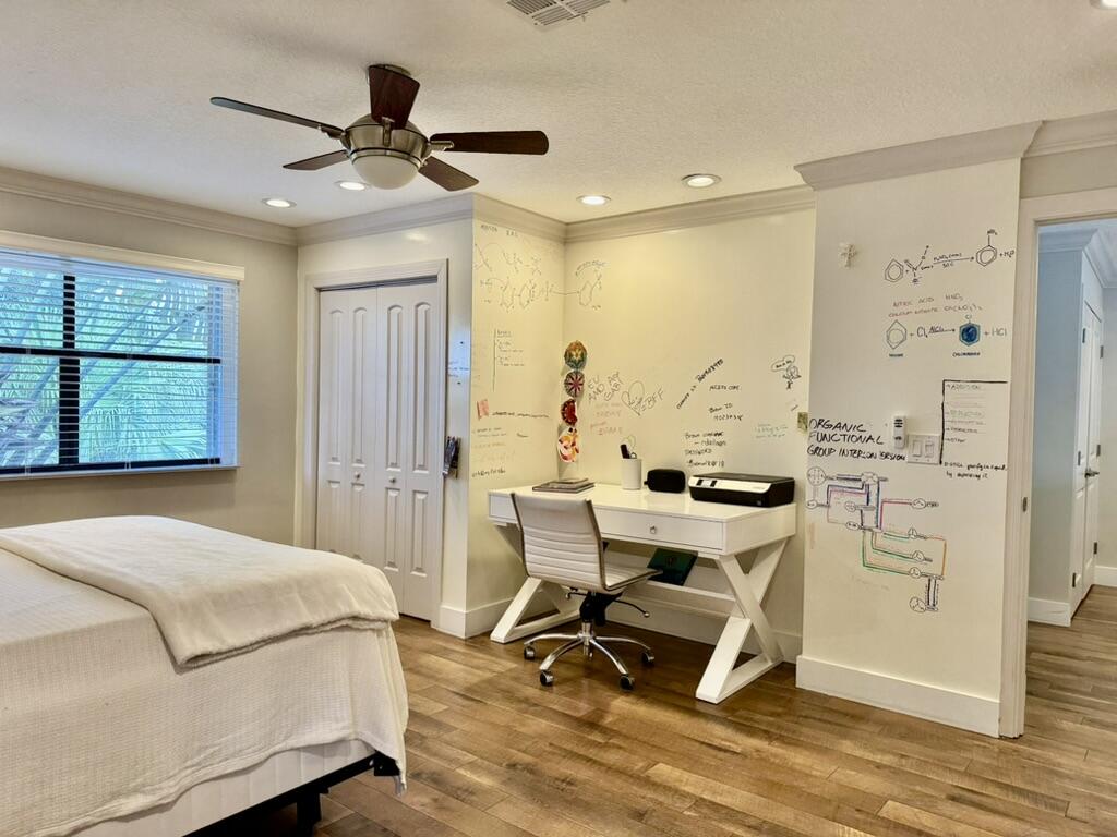 main property photo 74