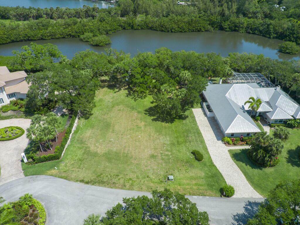 main property photo 23