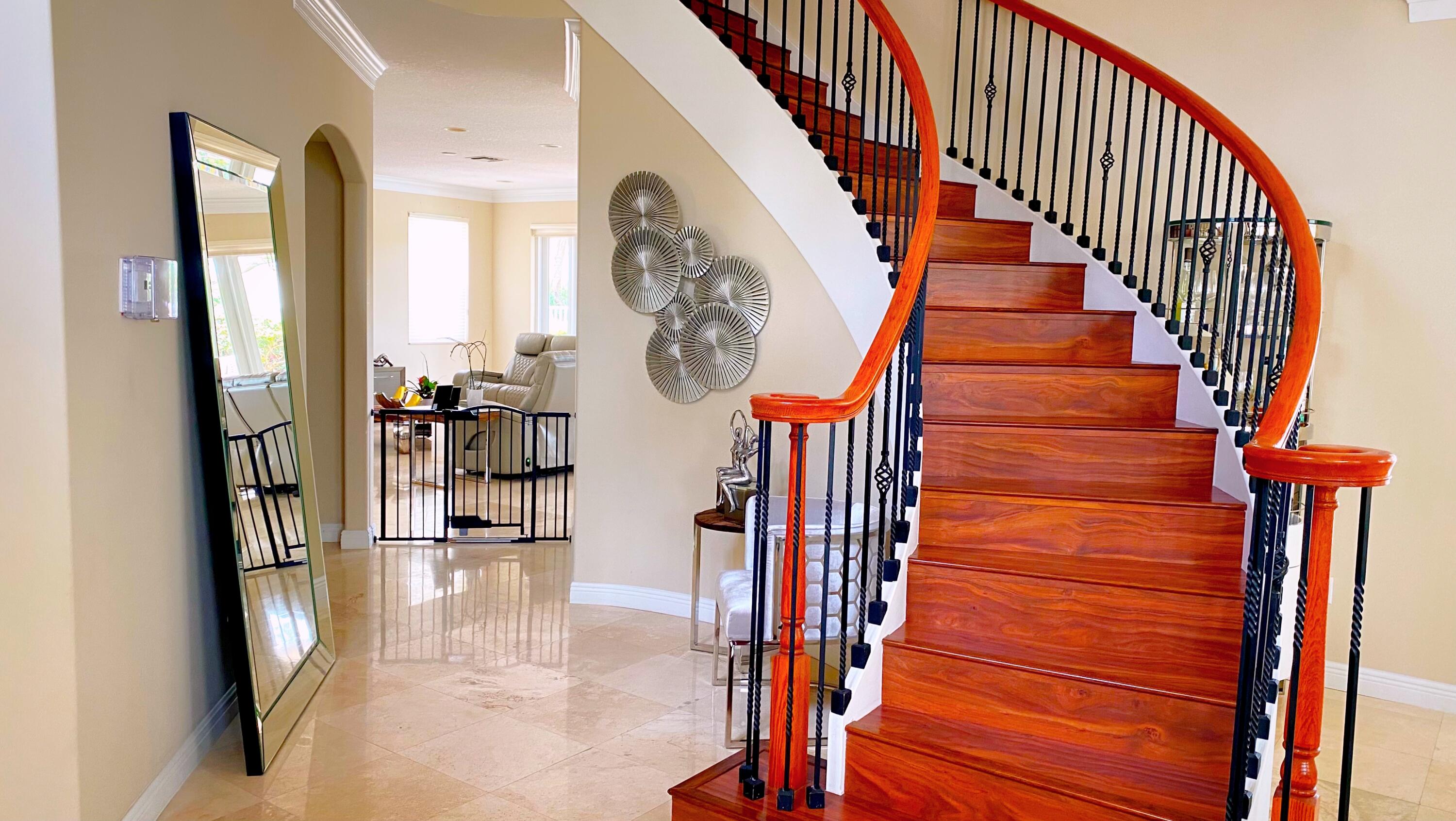 main property photo 31