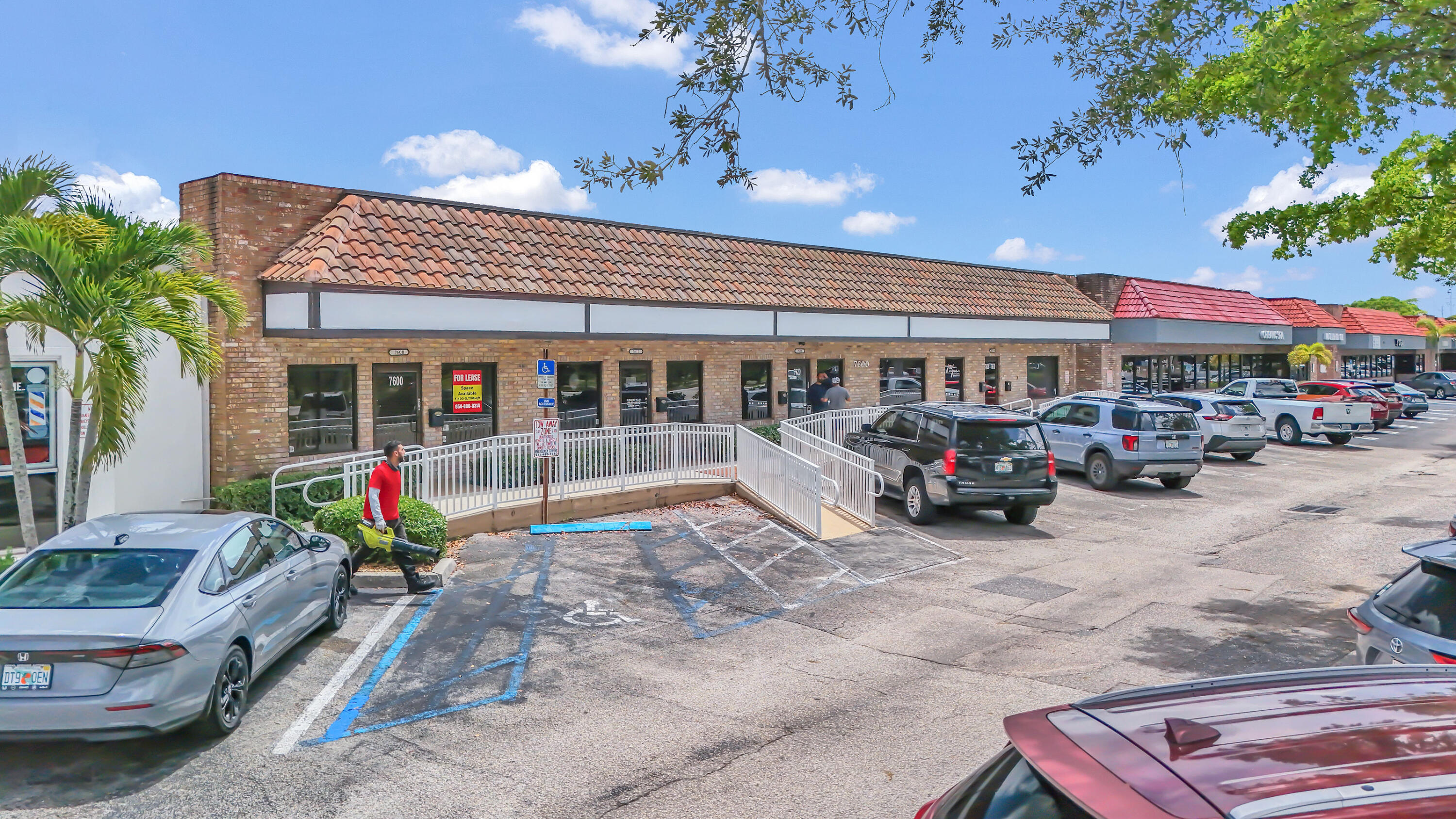 main property photo 18