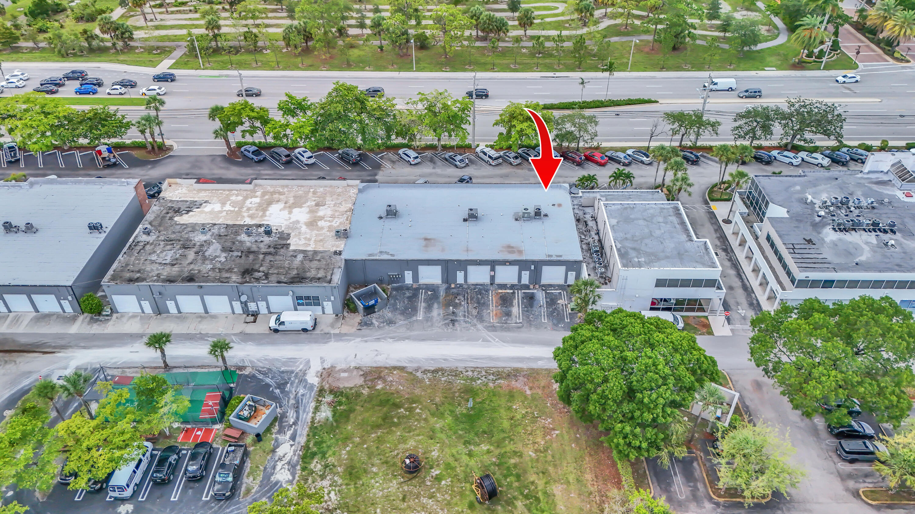 main property photo 25