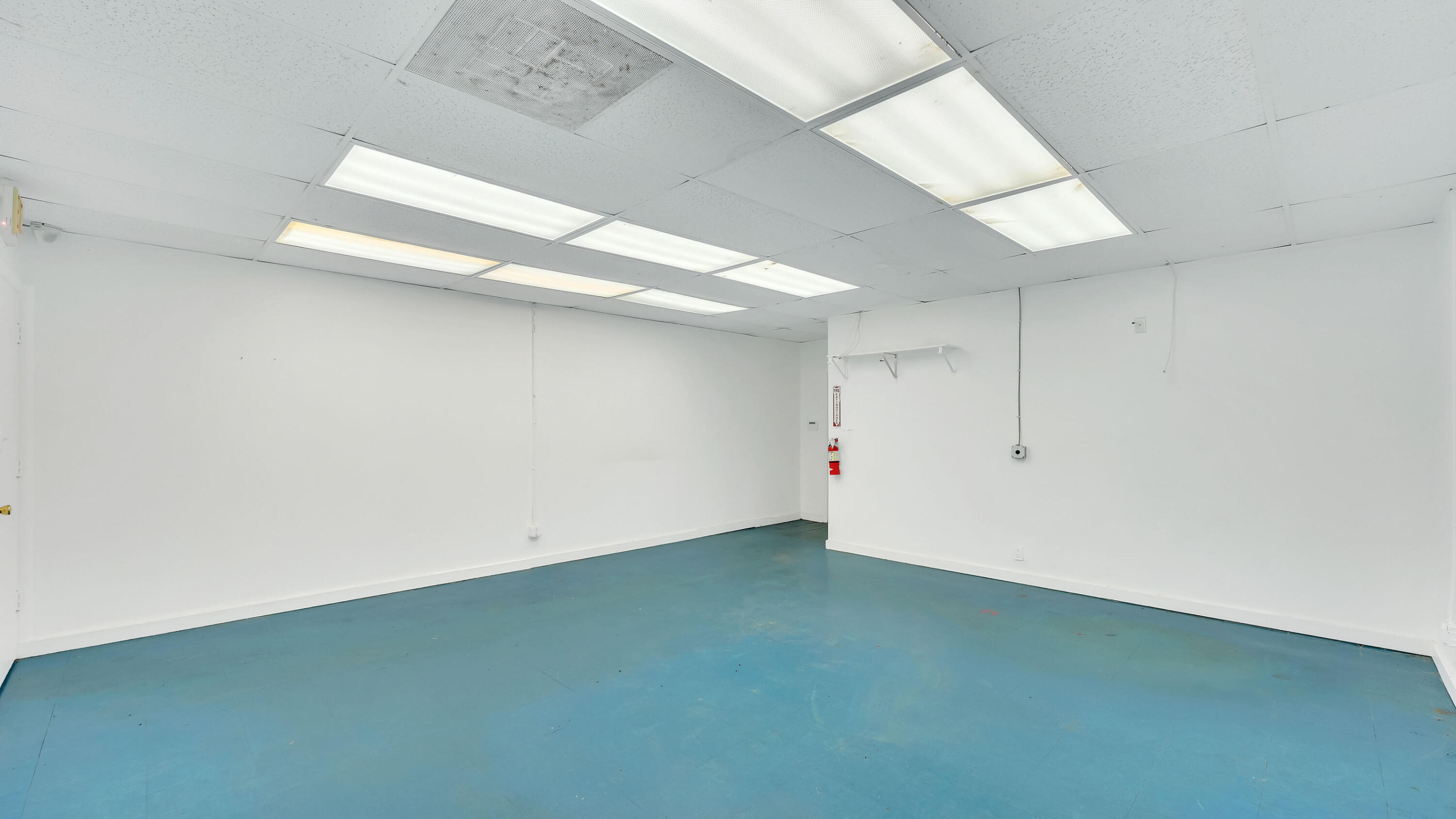 main property photo 44