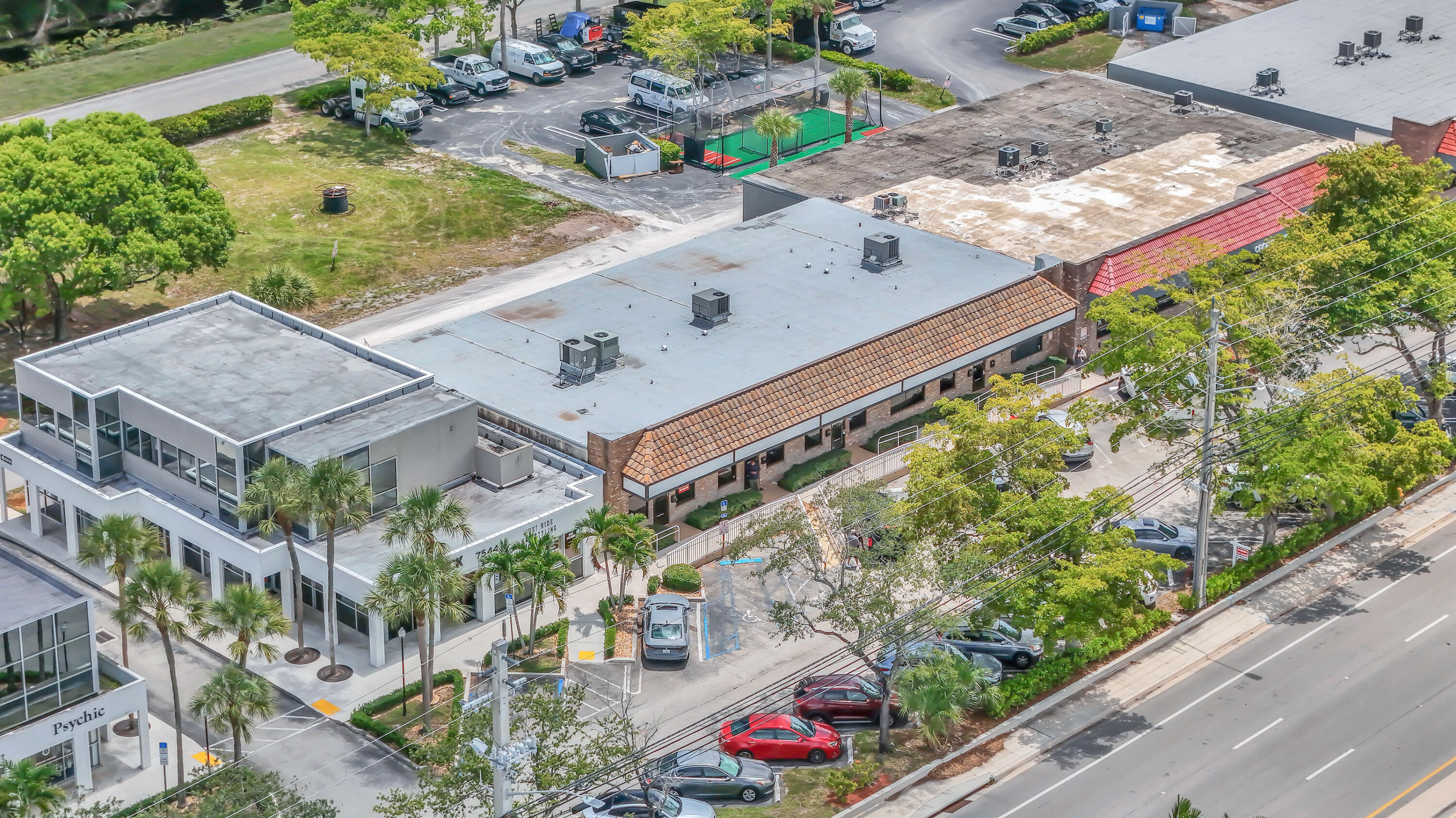 main property photo 8