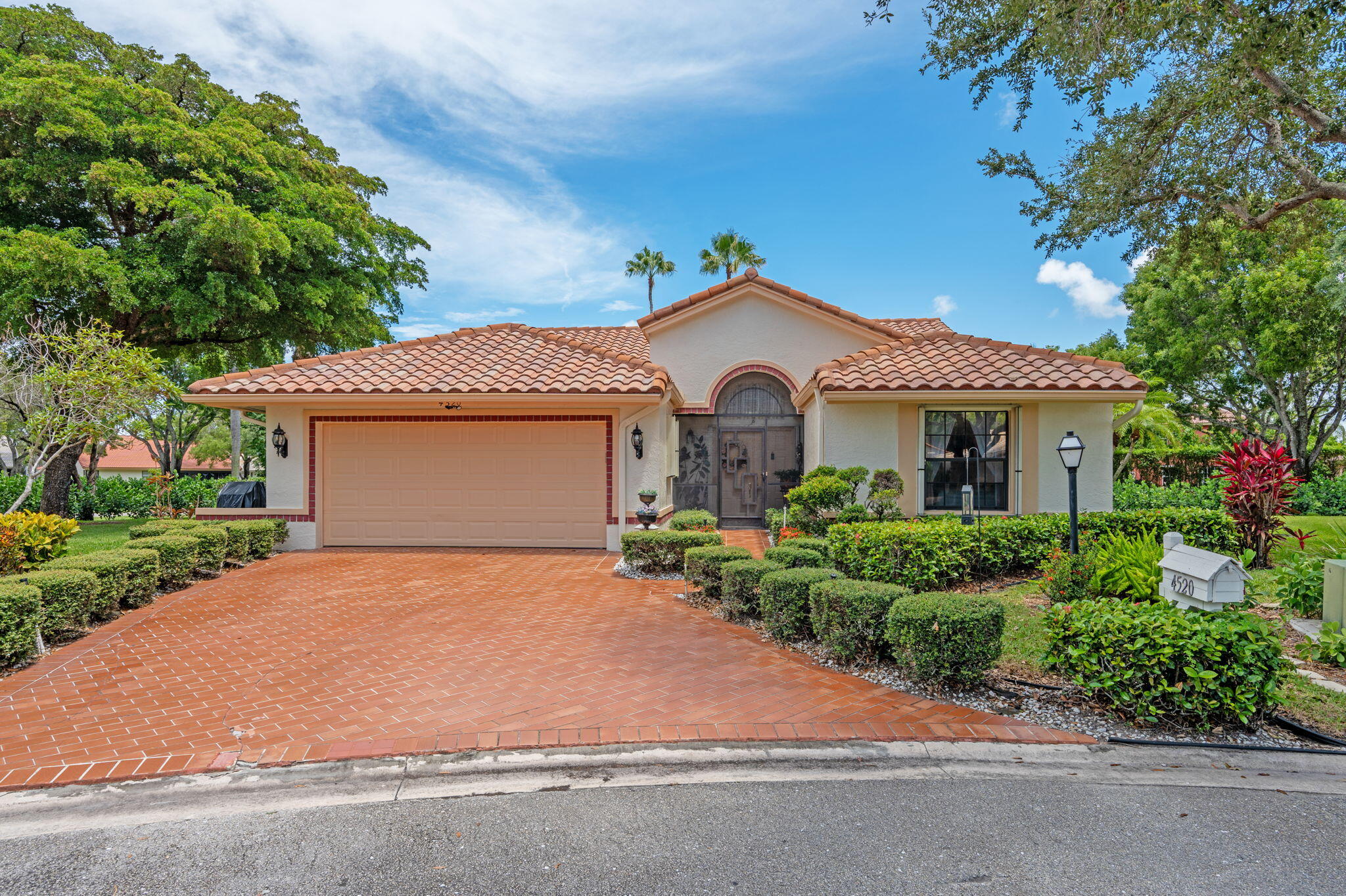 main property photo 41