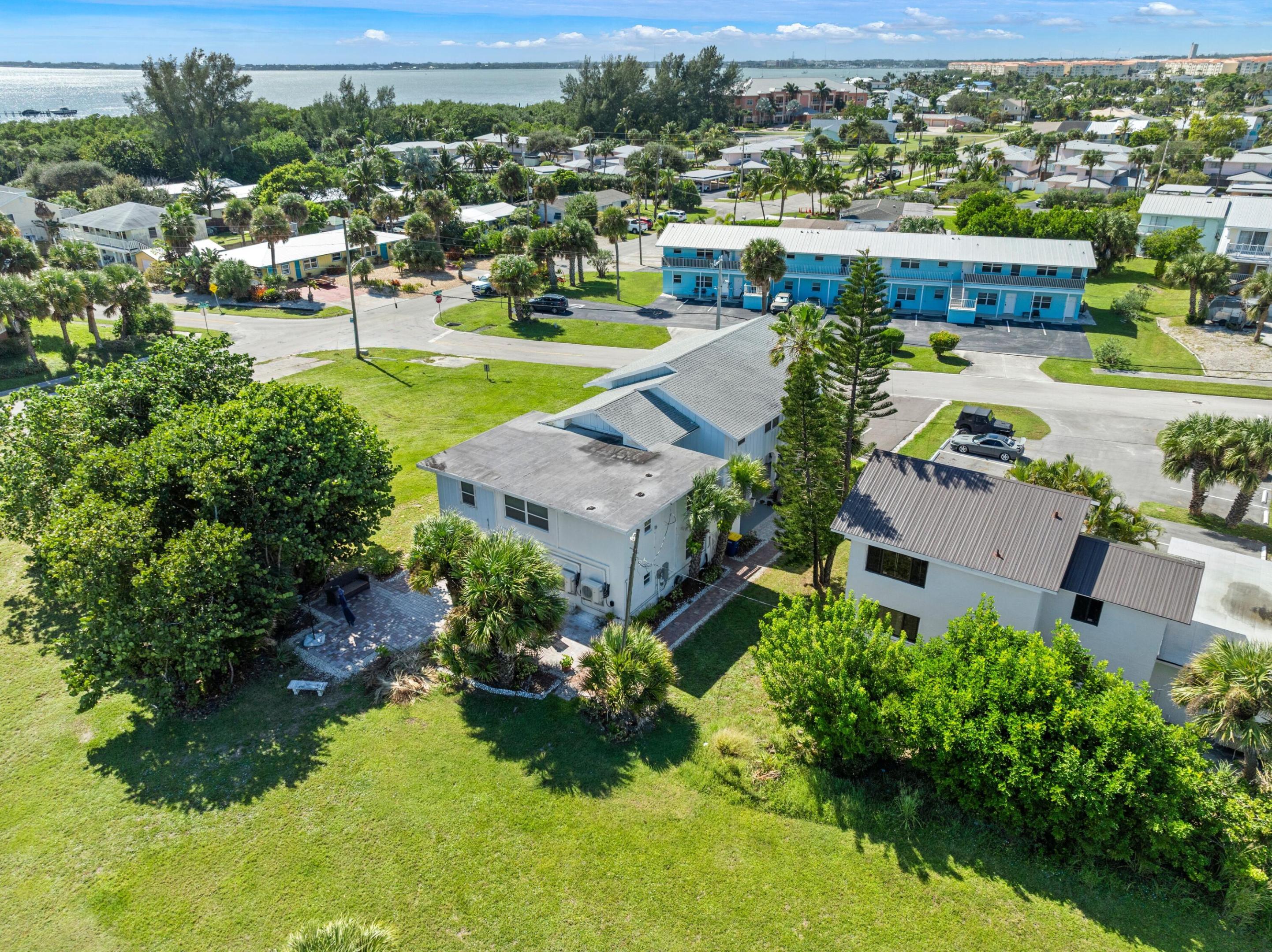 main property photo 24