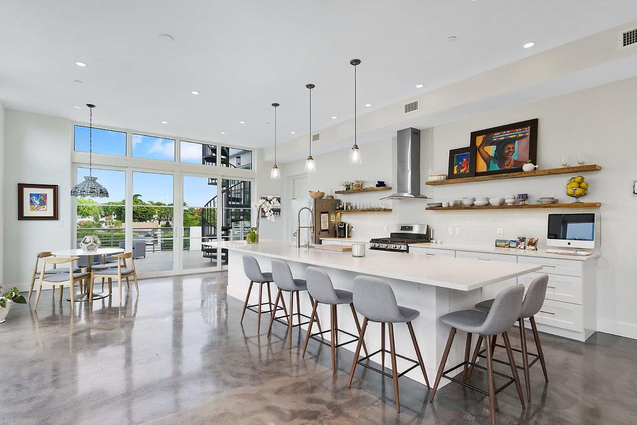 main property photo 67