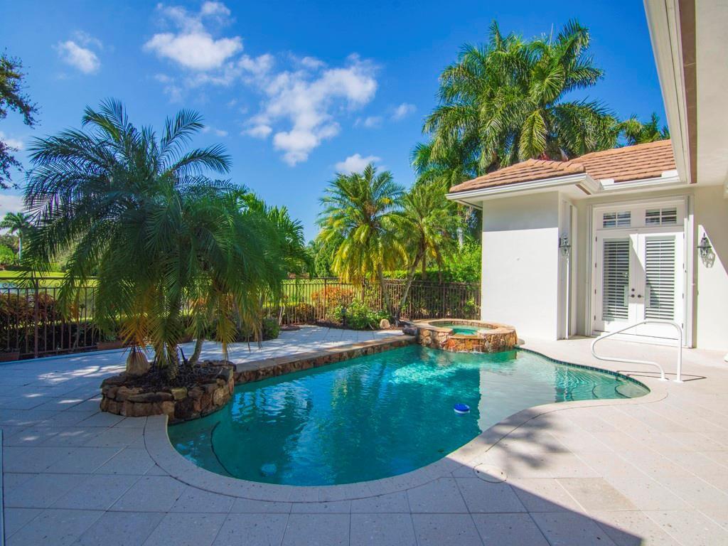 main property photo 29