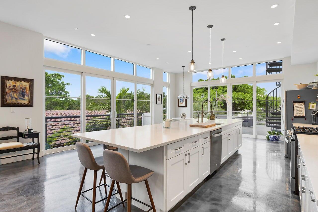 main property photo 66