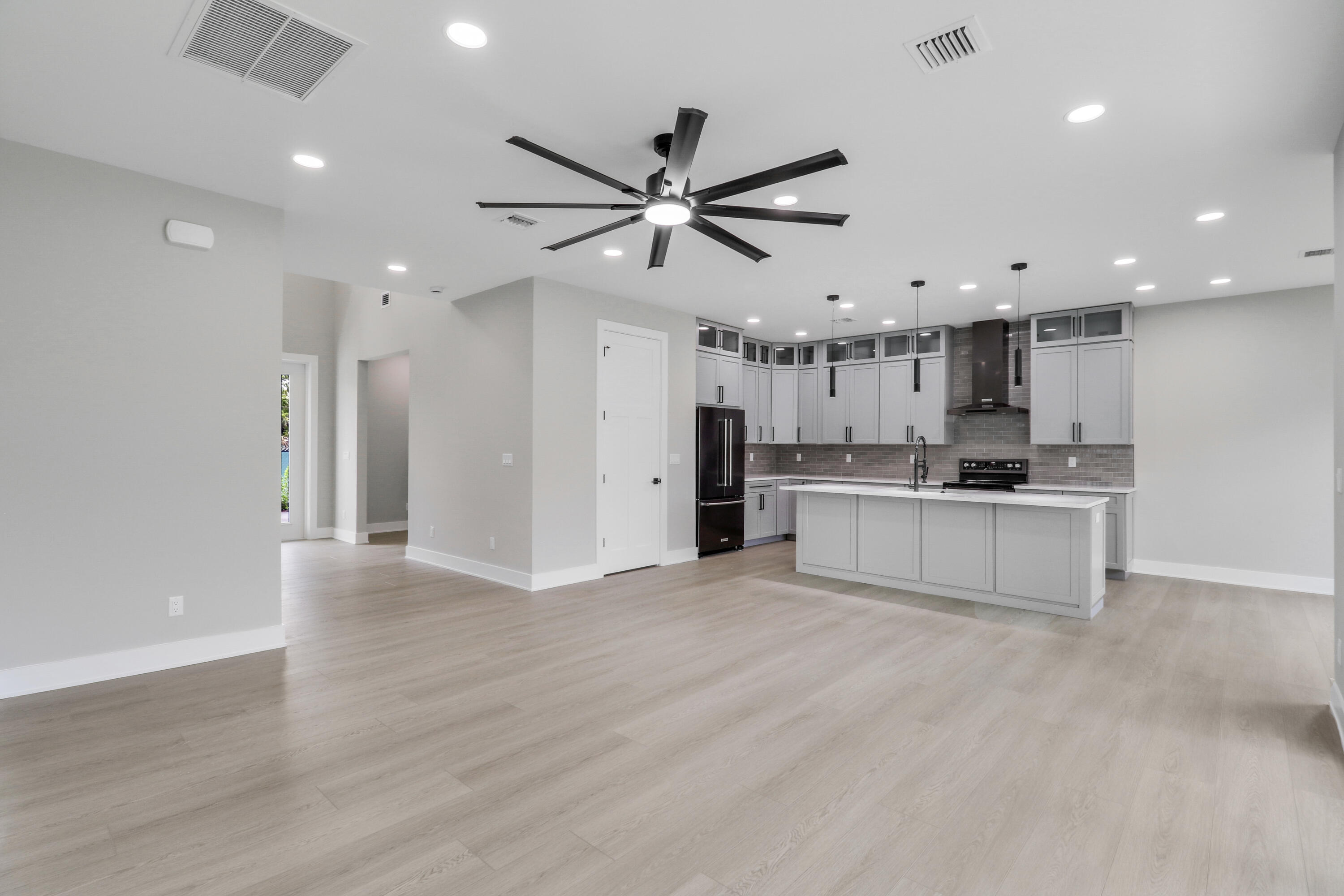 main property photo 63