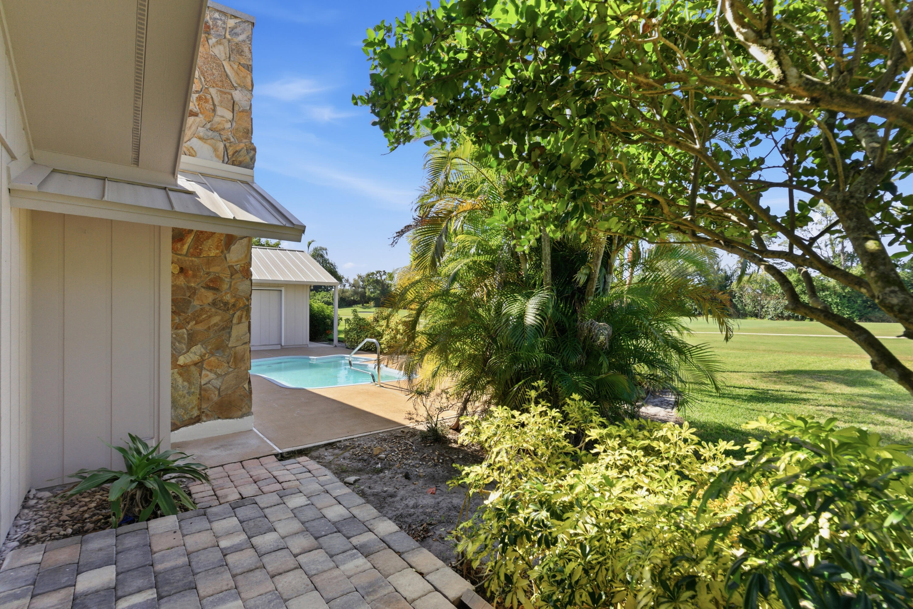 main property photo 48