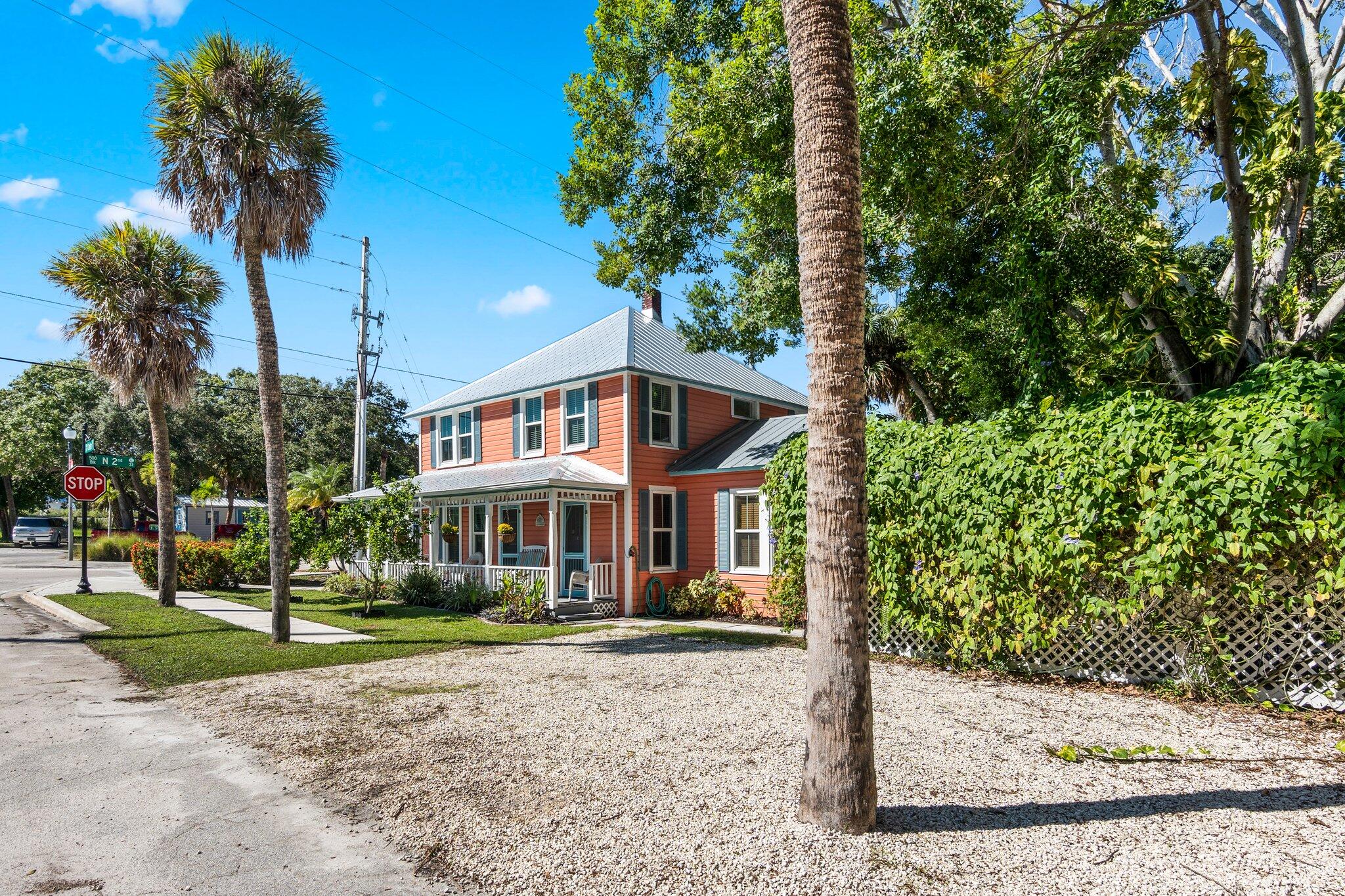 main property photo 6